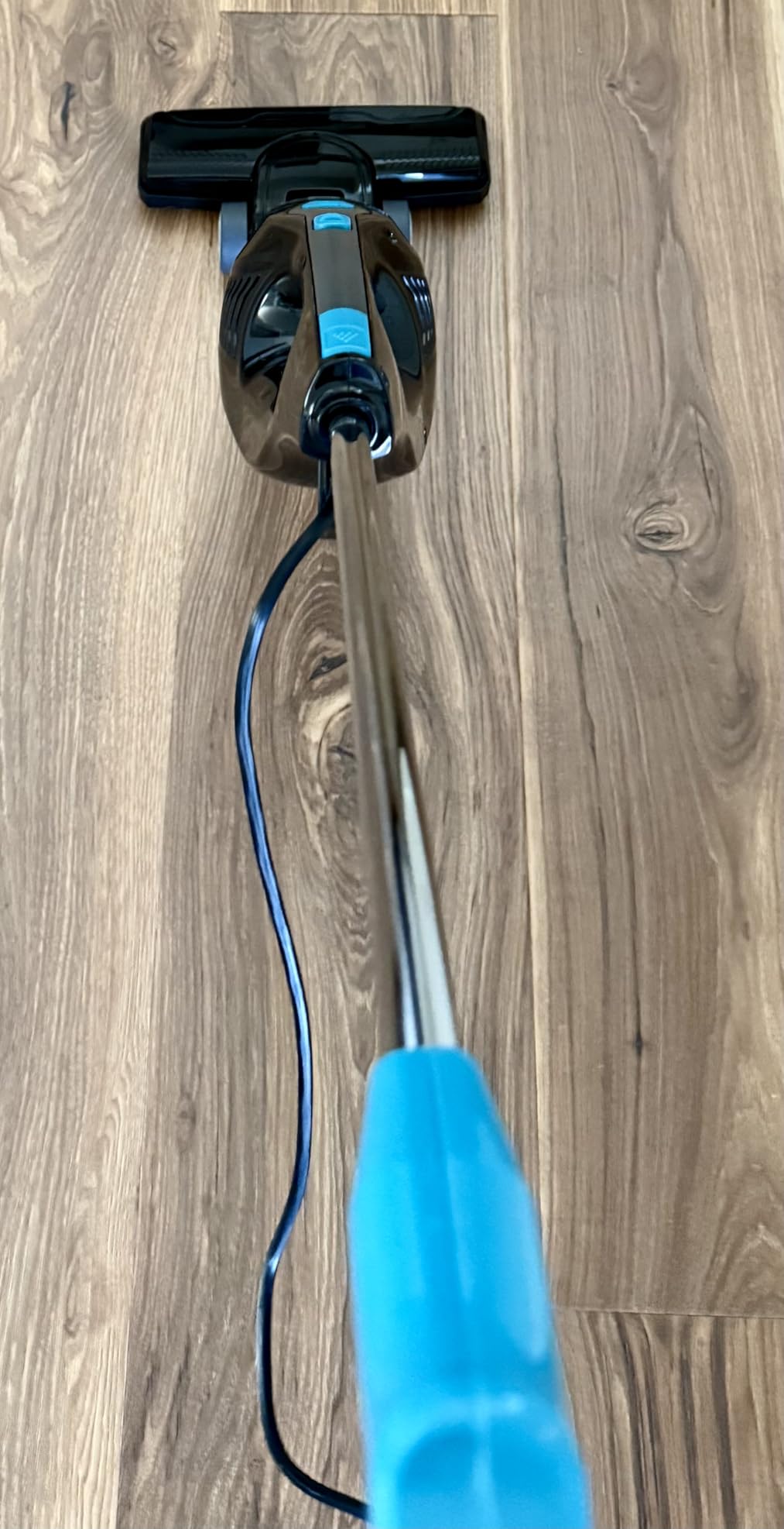 Eureka NES215A Blaze 3-in-1 Swivel Handheld & Stick Vacuum Cleaner, Blue Customer Review Eureka NES215A Blaze 3-in-1 Swivel Handheld & Stick Vacuum Cleaner, Blue - Customer Photo 2