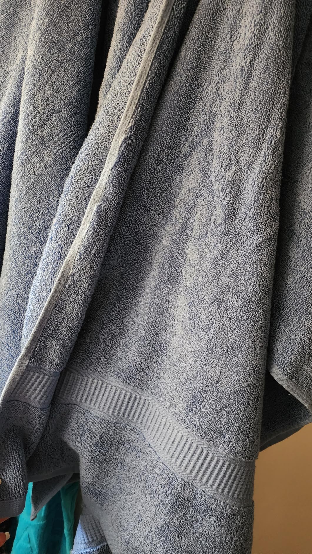 Utopia Towels Luxurious Jumbo Bath Sheet 2 Piece, 600 GSM, 35 by 70 Inches, 100% Ring Spun Cotton, Highly Absorbent and Quick Dry Extra Large Bath Towel, Super Soft Towel, White - Customer Photo 2