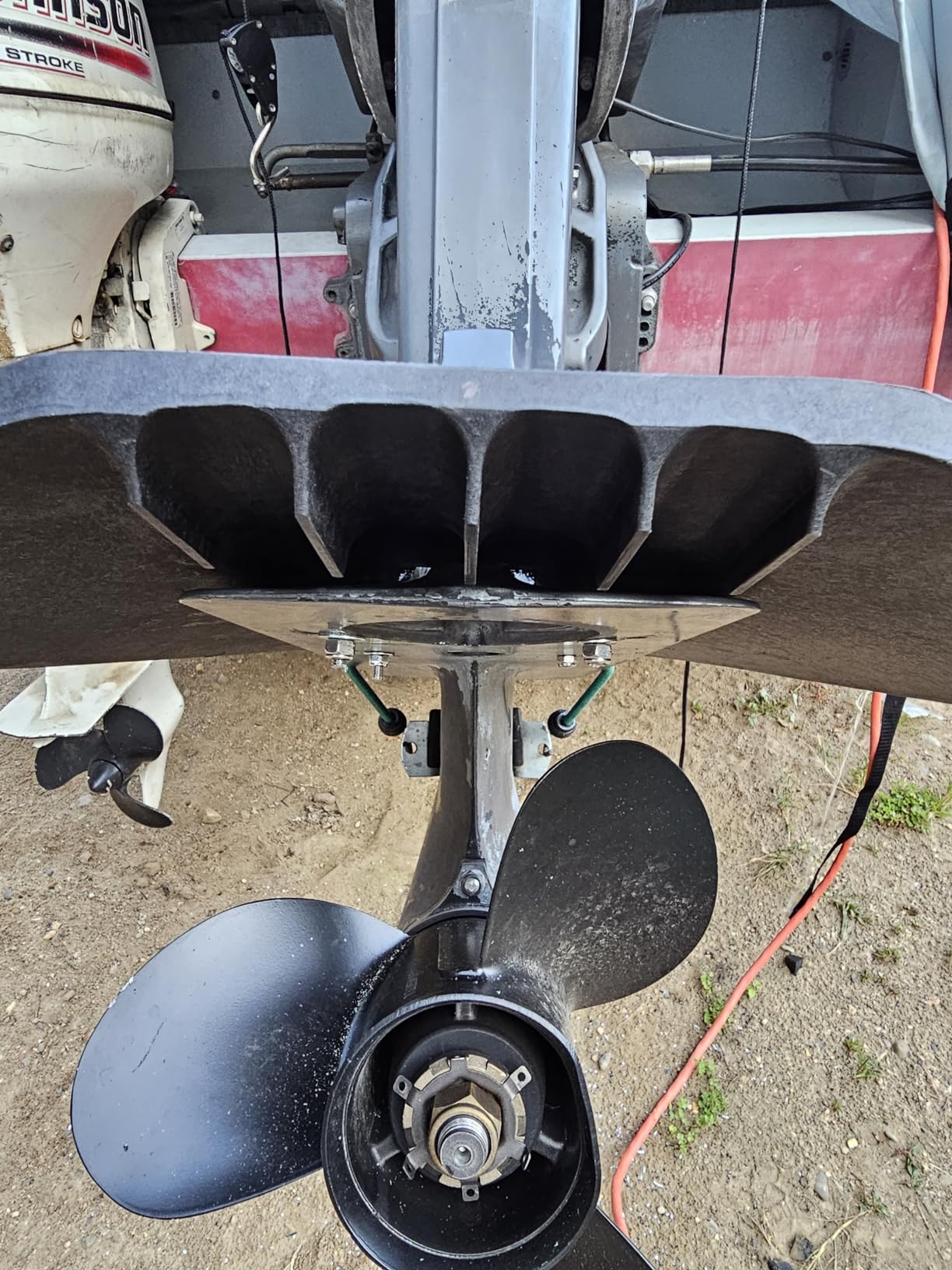 13 1/4x17 Pitch 48-77344A45 OEM Upgrade Aluminium Boat Propeller fit Mercury Outboard Motos 60 75 90 100 115 Hp,15 Spline Tooth,Hub Kits Included,Rh,13.25 x 17p Customer Review 13 1/4x17 Pitch 48-77344A45 OEM Upgrade Aluminium Boat Propeller fit Mercury Outboard Motos 60 75 90 100 115 Hp,15 Spline Tooth,Hub Kits Included,Rh,13.25 x 17p - Customer Photo 1