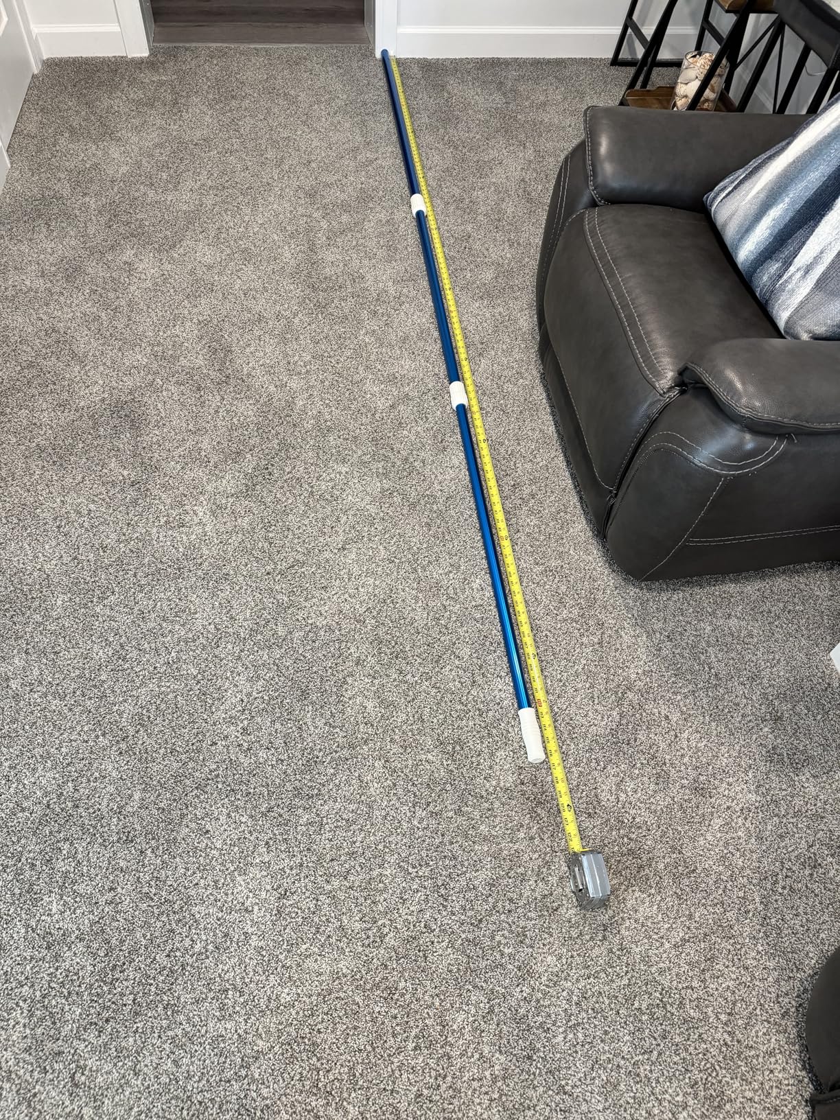 POOLWHALE Professional 12 Feet Blue Anodized Aluminum Telescopic Swimming Pool Pole,Adjustable 3 Piece Expandable Step-Up,for Skimmer Nets, Vacuum Heads and Brushes, Strong Grip & Lock Customer Review POOLWHALE Professional 12 Feet Blue Anodized Aluminum Telescopic Swimming Pool Pole,Adjustable 3 Piece Expandable Step-Up,for Skimmer Nets, Vacuum Heads and Brushes, Strong Grip & Lock - Customer Photo 2