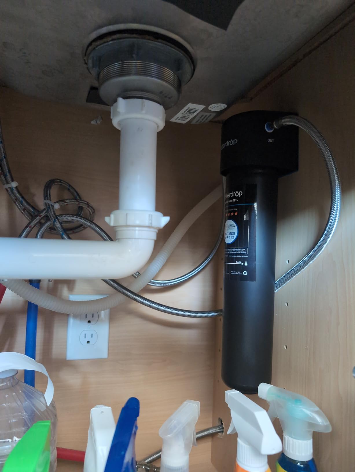 Waterdrop 15UA Under Sink Water Filter System, Reduces Lead, Chlorine, Bad Taste & Odor, Under Counter Water Filter Direct Connect to Kitchen Faucet, NSF/ANSI 42 Certified, 2 Year, USA Tech Customer Review Waterdrop 15UA Under Sink Water Filter System, Reduces Lead, Chlorine, Bad Taste & Odor, Under Counter Water Filter Direct Connect to Kitchen Faucet, NSF/ANSI 42 Certified, 2 Year, USA Tech - Customer Photo 1