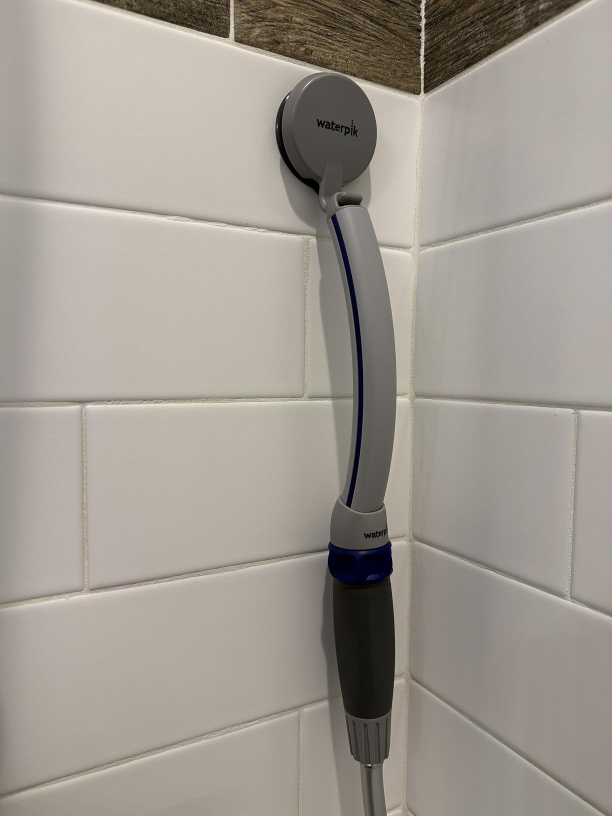 Waterpik Pet Wand Pro Dog Shower Attachment for Fast and Easy Dog Bathing and Cleaning, Indoor and Outdoor Sprayer Includes 8-Foot Flex Hose, Blue/Grey, PPR-252E Customer Review Waterpik Pet Wand Pro Dog Shower Attachment for Fast and Easy Dog Bathing and Cleaning, Indoor and Outdoor Sprayer Includes 8-Foot Flex Hose, Blue/Grey, PPR-252E - Customer Photo 2