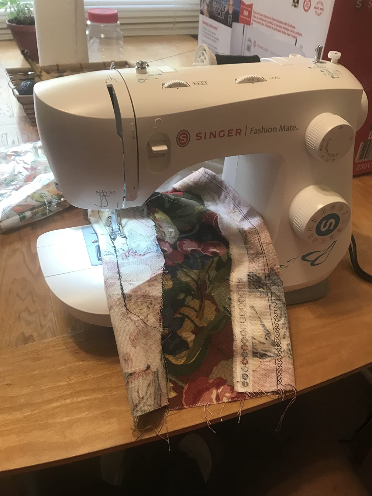 SINGER Fashion Mate™ 3342 Lightweight & Portable Sewing Machine with Accessory Kit | 32 Built-In Stitches, Free Arm, Full Metal frame, LED Light & 1-step Buttonhole Customer Review SINGER Fashion Mate™ 3342 Lightweight & Portable Sewing Machine with Accessory Kit | 32 Built-In Stitches, Free Arm, Full Metal frame, LED Light & 1-step Buttonhole - Customer Photo 3