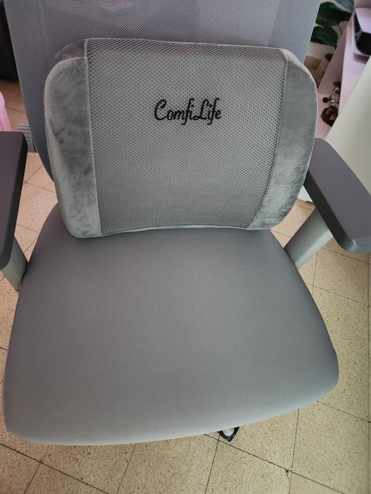 ComfiLife Lumbar Support Back Pillow Office Chair and Car Seat Cushion - Memory Foam with Adjustable Strap and Breathable 3D Mesh (Black) Customer Review ComfiLife Lumbar Support Back Pillow Office Chair and Car Seat Cushion - Memory Foam with Adjustable Strap and Breathable 3D Mesh (Black) - Customer Photo 1