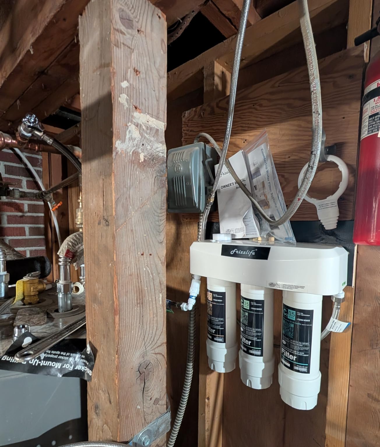 Frizzlife Under Sink Water Filter System SK99-NEW, Direct Connect, NSF/ANSI 53&42 Certified 0.5 Micron Carbon Block, Remove Lead, Chlorine, Chloramine, Fluoride, Odor & Bad Taste- Quick Change Customer Review Frizzlife Under Sink Water Filter System SK99-NEW, Direct Connect, NSF/ANSI 53&42 Certified 0.5 Micron Carbon Block, Remove Lead, Chlorine, Chloramine, Fluoride, Odor & Bad Taste- Quick Change - Customer Photo 2