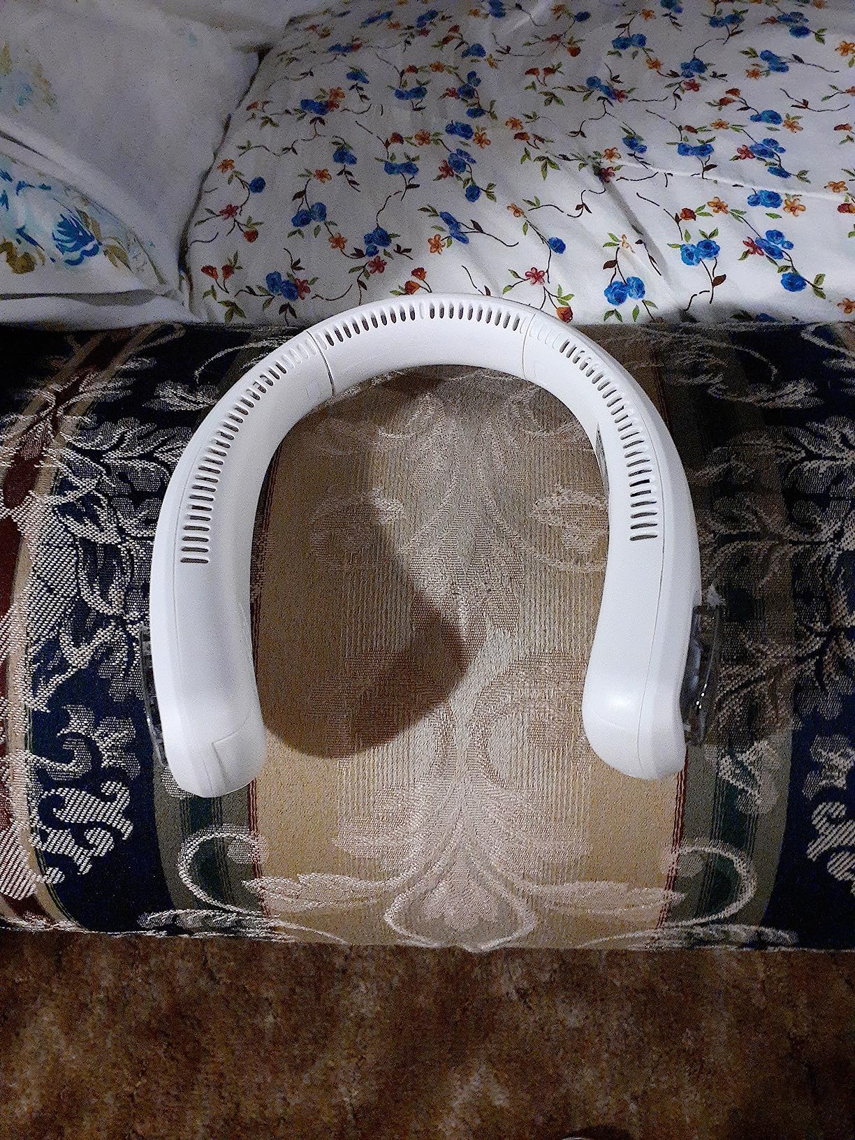 Arctic Air Freedom Personal Air Cooler - Portable 3-Speed Neck Fan, Hands-Free Wearable Design, Lightweight, Cordless And Rechargeable Customer Review Arctic Air Freedom Personal Air Cooler - Portable 3-Speed Neck Fan, Hands-Free Wearable Design, Lightweight, Cordless And Rechargeable - Customer Photo 1