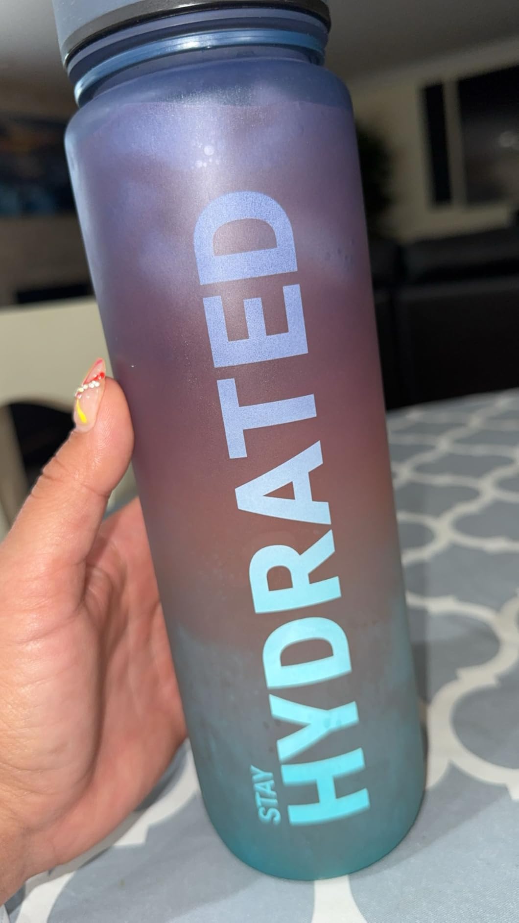 Sahara Sailor Water Bottle, 32/25/17oz Durable and Leakproof Water Bottles Motivational with Time Marker, Tritan, BPA Free, Wide Mouth with Easy Clean Brush for Gym, Travel, School, Office (1 Bottle) Customer Review Sahara Sailor Water Bottle, 32/25/17oz Durable and Leakproof Water Bottles Motivational with Time Marker, Tritan, BPA Free, Wide Mouth with Easy Clean Brush for Gym, Travel, School, Office (1 Bottle) - Customer Photo 2