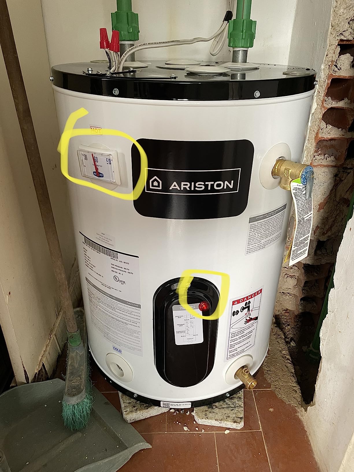 6 Gallon, 120V – Ariston Electric Water Heater – Compact Point of Use Tank for RV, Camper, Small Spaces, Plug-in Heating Solution for Under Sink, Versatile Electric Tank for Bathroom, Shower Customer Review 6 Gallon, 120V – Ariston Electric Water Heater – Compact Point of Use Tank for RV, Camper, Small Spaces, Plug-in Heating Solution for Under Sink, Versatile Electric Tank for Bathroom, Shower - Customer Photo 4