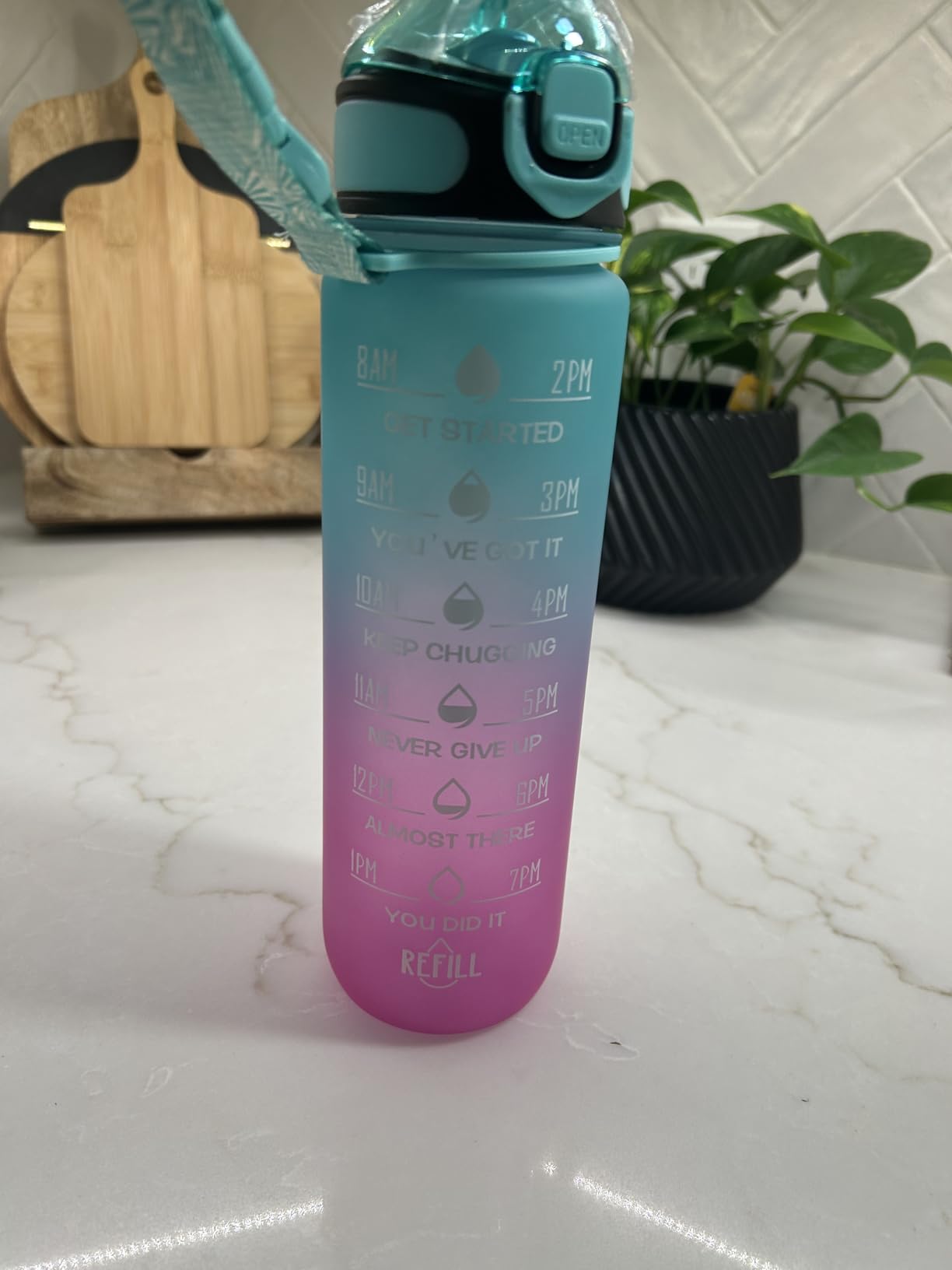 Enerbone 32 oz Drinking Water Bottle with Times to Drink and Straw, Motivational with Carrying Strap, Leakproof BPA & Toxic Free, Ensure You Drink Enough Water for Fitness Gym Outdoor Customer Review Enerbone 32 oz Drinking Water Bottle with Times to Drink and Straw, Motivational with Carrying Strap, Leakproof BPA & Toxic Free, Ensure You Drink Enough Water for Fitness Gym Outdoor - Customer Photo 2