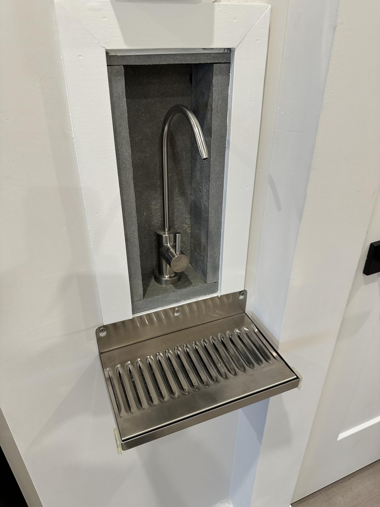Waterdrop TSB 8 Layer Under Sink Water Filter, Reduces PFAS, PFOA/PFOS, Fluoride, Chlorine, Bad Taste & Odor, with Dedicated Faucet, NSF/ANSI 42 Certified Element, USA Tech Water Filtration System Customer Review Waterdrop TSB 8 Layer Under Sink Water Filter, Reduces PFAS, PFOA/PFOS, Fluoride, Chlorine, Bad Taste & Odor, with Dedicated Faucet, NSF/ANSI 42 Certified Element, USA Tech Water Filtration System - Customer Photo 1