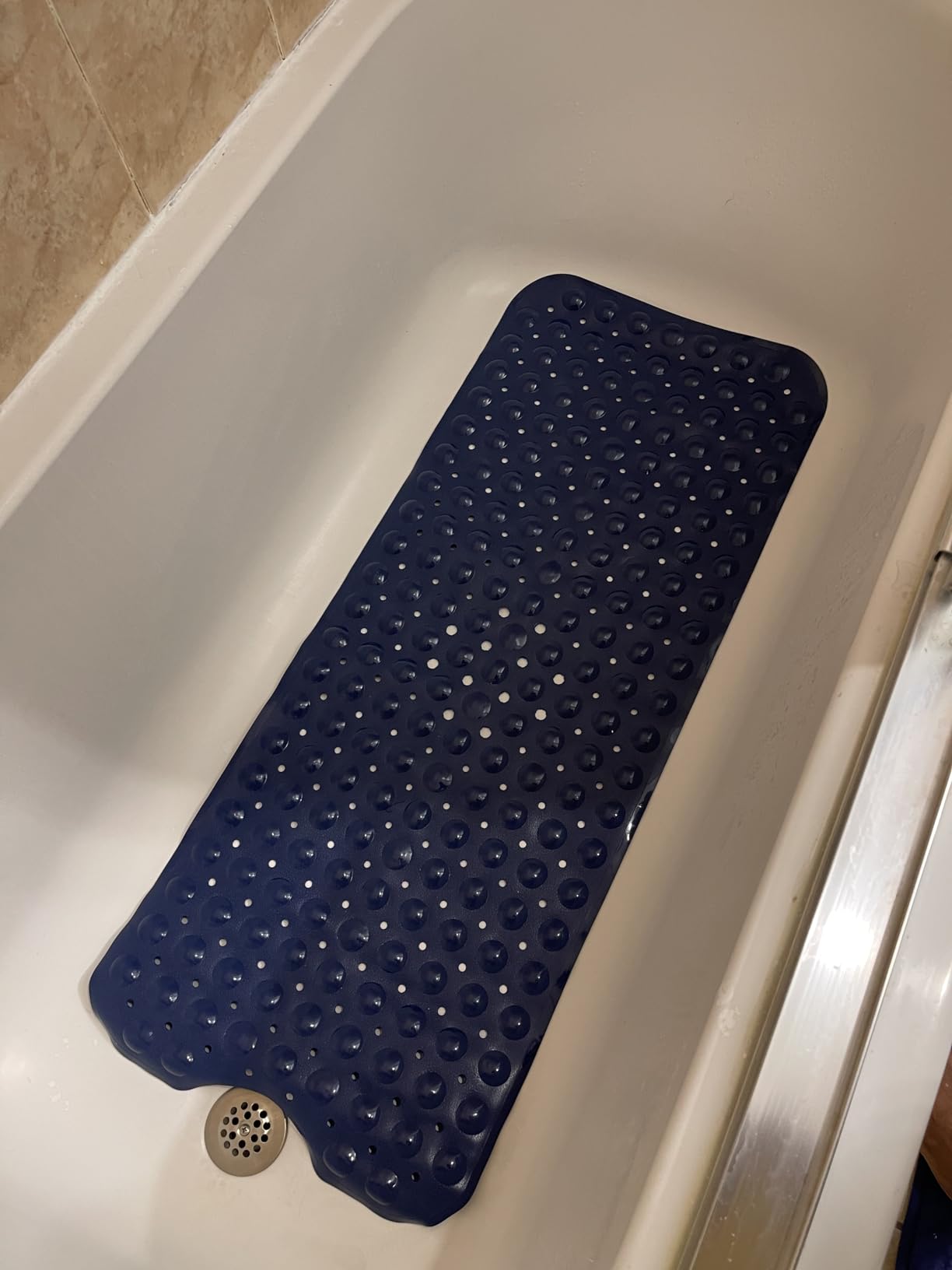 Bathtub Mats for Shower Tub, Extra Long Non-Slip 39 x 16 Inch Bath Mat with Drain Holes and Suction Cups, BathMat for Bathroom with Machine Washable (Clear Grey) Customer Review Bathtub Mats for Shower Tub, Extra Long Non-Slip 39 x 16 Inch Bath Mat with Drain Holes and Suction Cups, BathMat for Bathroom with Machine Washable (Clear Grey) - Customer Photo 1