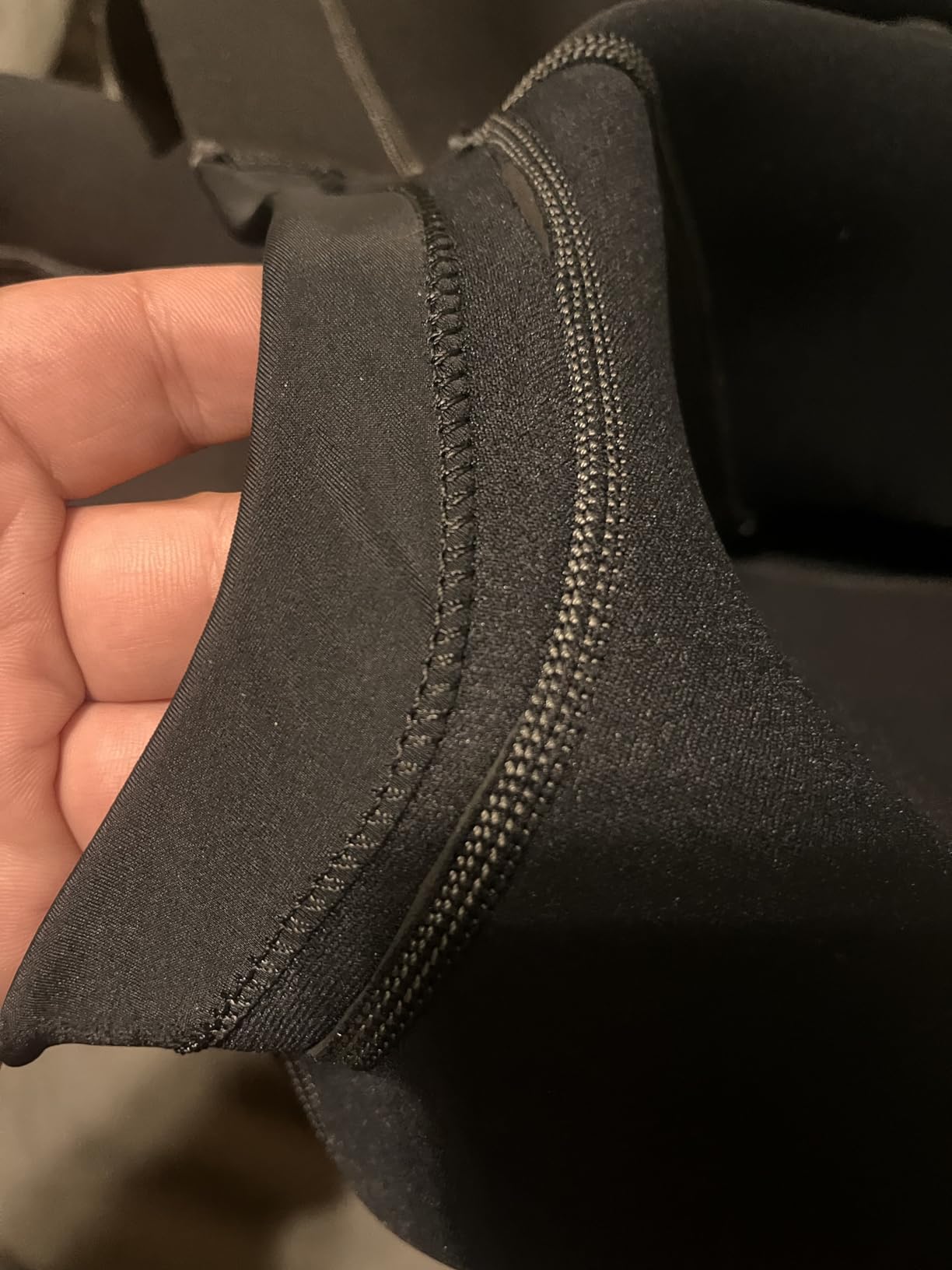 Hevto Men Wetsuits 3/2mm Neoprene Wet Suit Back Front Zip in Cold Water for Surfing Swimming Diving Customer Review Hevto Men Wetsuits 3/2mm Neoprene Wet Suit Back Front Zip in Cold Water for Surfing Swimming Diving - Customer Photo 2