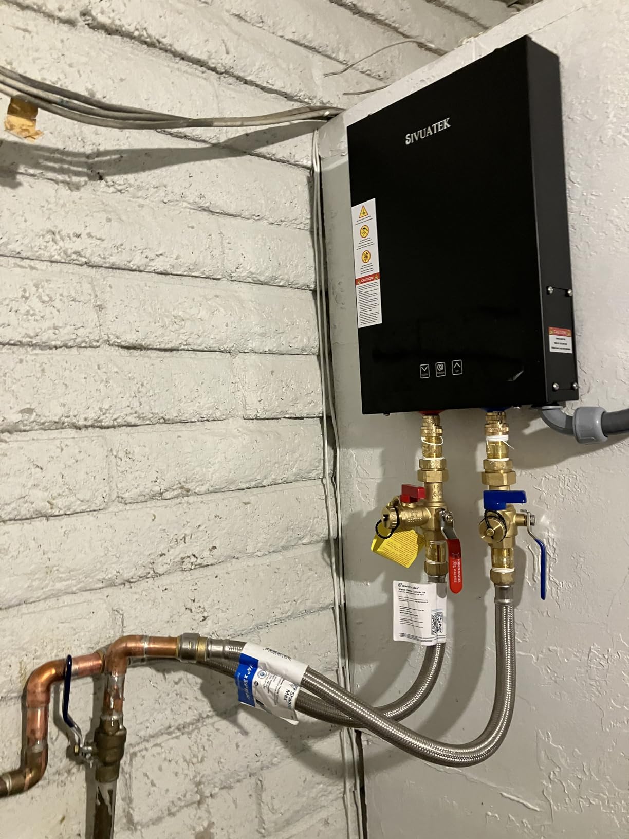 Electric Tankless Water Heater SIVUATEK 14kW, 240V - On-Demand Hot Water for Whole House - ETL Certified, Self Modulating - Compact Design for Easy Installation - for 2 Point of Use Hot Water Customer Review Electric Tankless Water Heater SIVUATEK 14kW, 240V - On-Demand Hot Water for Whole House - ETL Certified, Self Modulating - Compact Design for Easy Installation - for 2 Point of Use Hot Water - Customer Photo 4