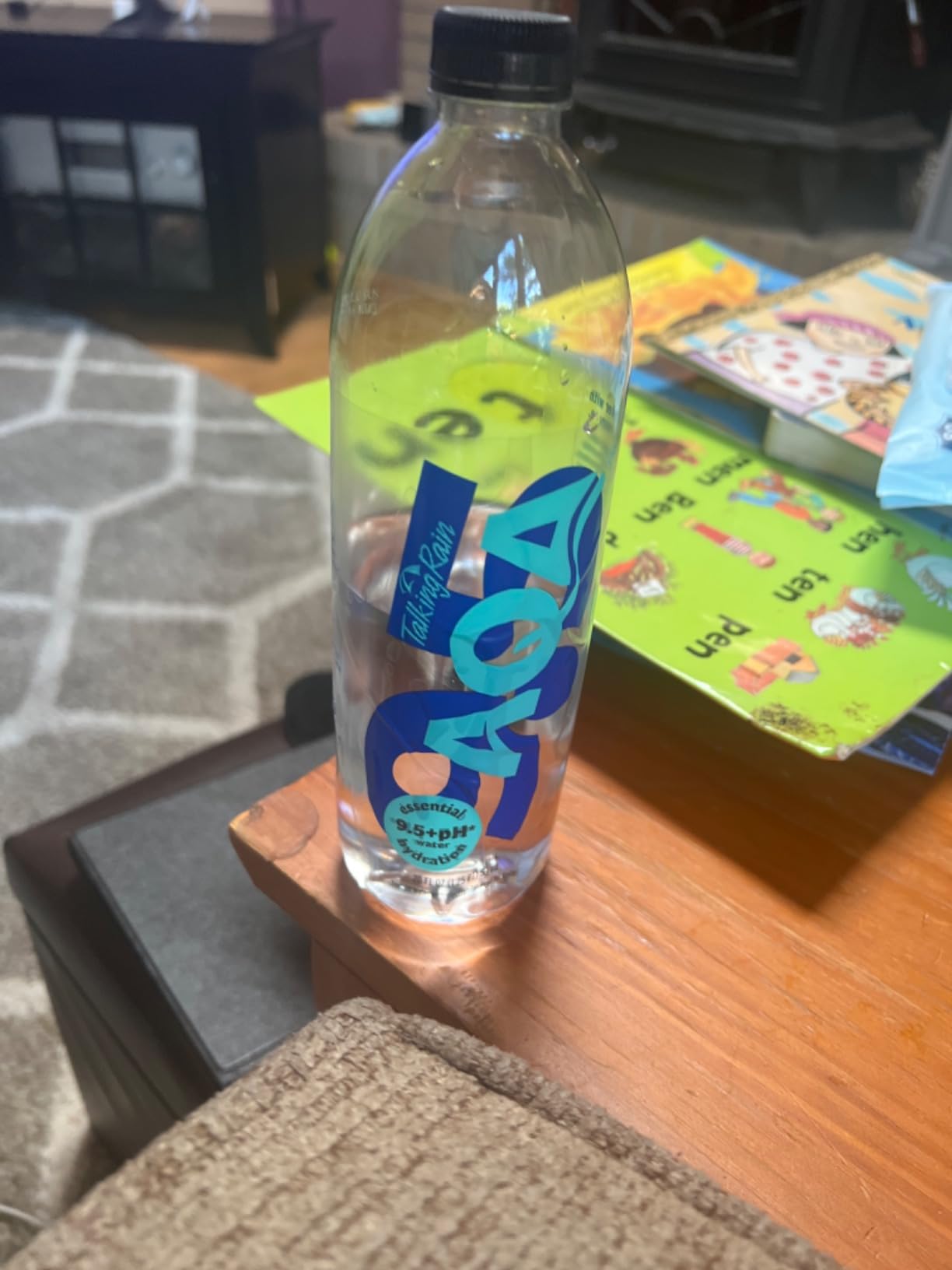 Talking Rain AQA Alkaline Ionized Bottled Water, 9.5 pH, with Electrolytes and Minerals Added for Taste, 20 fl oz Bottle (Pack of 12) Customer Review Talking Rain AQA Alkaline Ionized Bottled Water, 9.5 pH, with Electrolytes and Minerals Added for Taste, 20 fl oz Bottle (Pack of 12) - Customer Photo 1