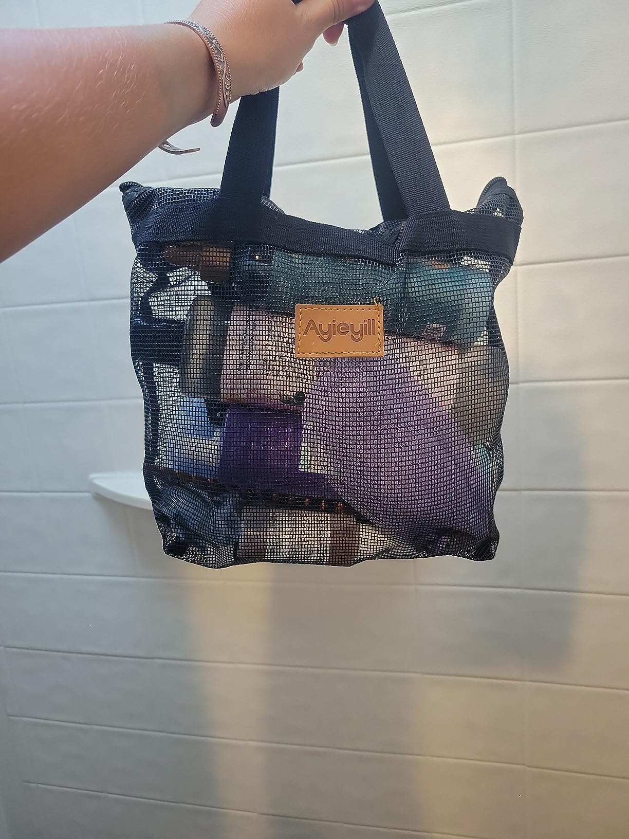 Ayieyill Shower Caddy Portable, Mesh Shower Caddy Tote Bag Quick Dry Hanging Toiletry and Bath Organizer for College Dorm, Gym, Beach, Travel or Camping with Zipper (Black) Customer Review Ayieyill Shower Caddy Portable, Mesh Shower Caddy Tote Bag Quick Dry Hanging Toiletry and Bath Organizer for College Dorm, Gym, Beach, Travel or Camping with Zipper (Black) - Customer Photo 2