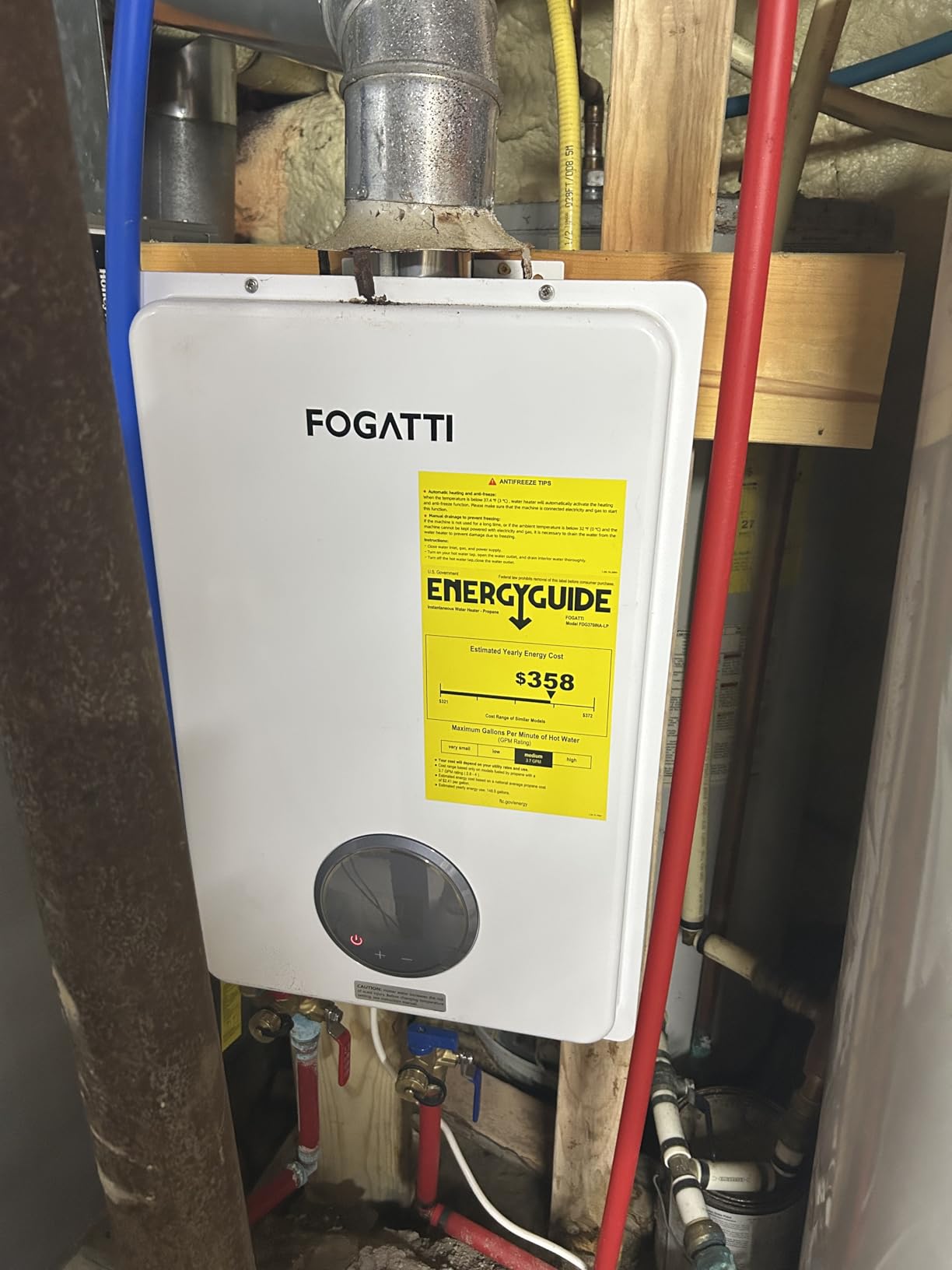 FOGATTI Tankless Water Heater Propane, Indoor Installation Up to 4.0 GPM, 90,000 BTU Instant Hot On demand Water Heater for Homes, Apartments and Commercial Settings, InstaGas Classic 90 Series Customer Review FOGATTI Tankless Water Heater Propane, Indoor Installation Up to 4.0 GPM, 90,000 BTU Instant Hot On demand Water Heater for Homes, Apartments and Commercial Settings, InstaGas Classic 90 Series - Customer Photo 1