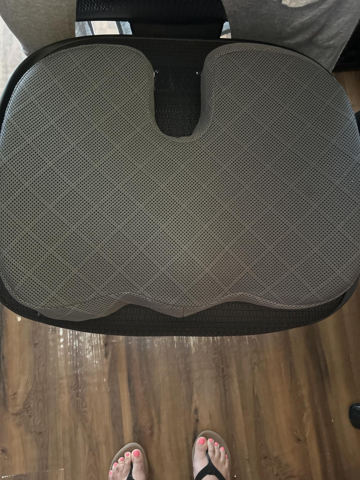 TushGuard Seat Cushion - Memory Foam Cushion for Office Chair, Car Seat, Airplane, Bleacher - Sciatica & Hip & Coccyx Pain Relief Desk Chair Cushion for Long Sitting Office Workers, Car Drivers Customer Review TushGuard Seat Cushion - Memory Foam Cushion for Office Chair, Car Seat, Airplane, Bleacher - Sciatica & Hip & Coccyx Pain Relief Desk Chair Cushion for Long Sitting Office Workers, Car Drivers - Customer Photo 1