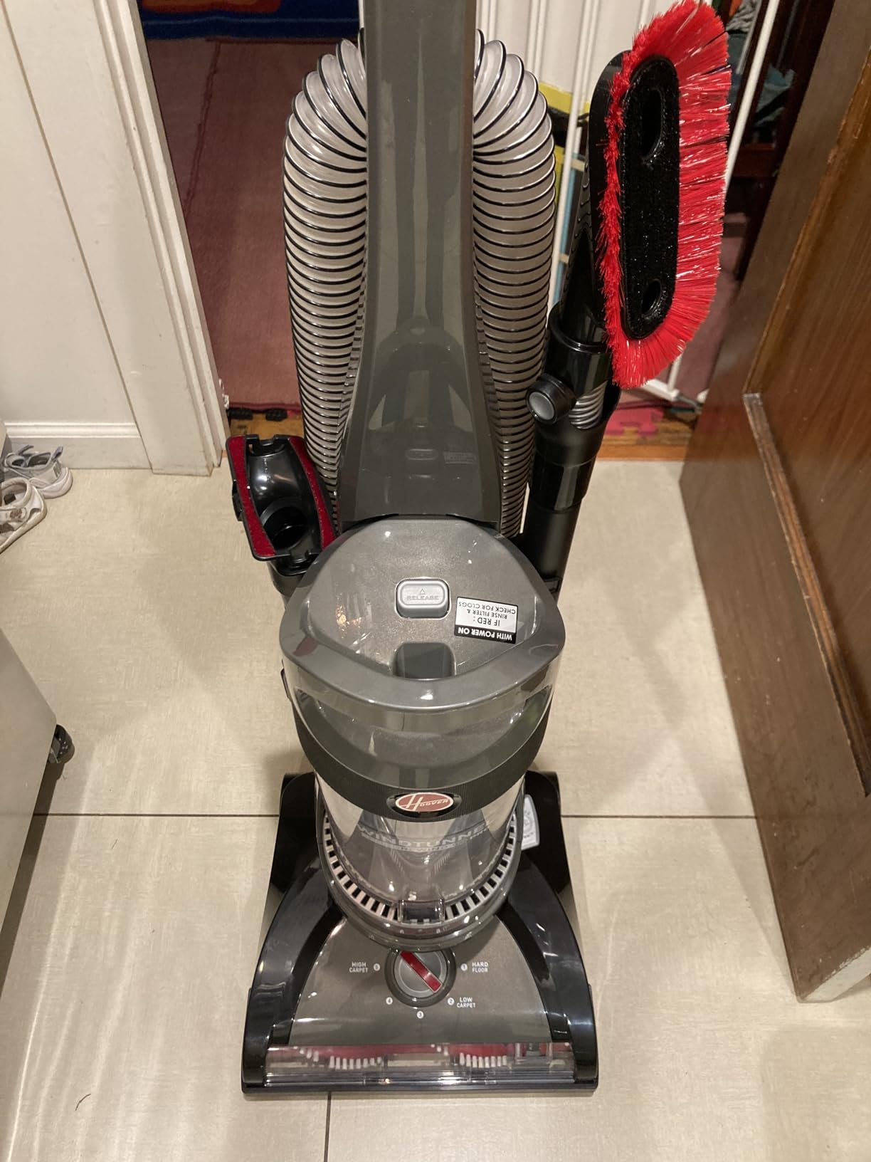 Hoover WindTunnel Cord Rewind Pro Bagless Vacuum Cleaner, Corded Upright Vacuum Cleaner for Carpet and Hard Floor, Automatic Cord Rewind, Corded Vacuum Cleaners for Home Use Customer Review Hoover WindTunnel Cord Rewind Pro Bagless Vacuum Cleaner, Corded Upright Vacuum Cleaner for Carpet and Hard Floor, Automatic Cord Rewind, Corded Vacuum Cleaners for Home Use - Customer Photo 2