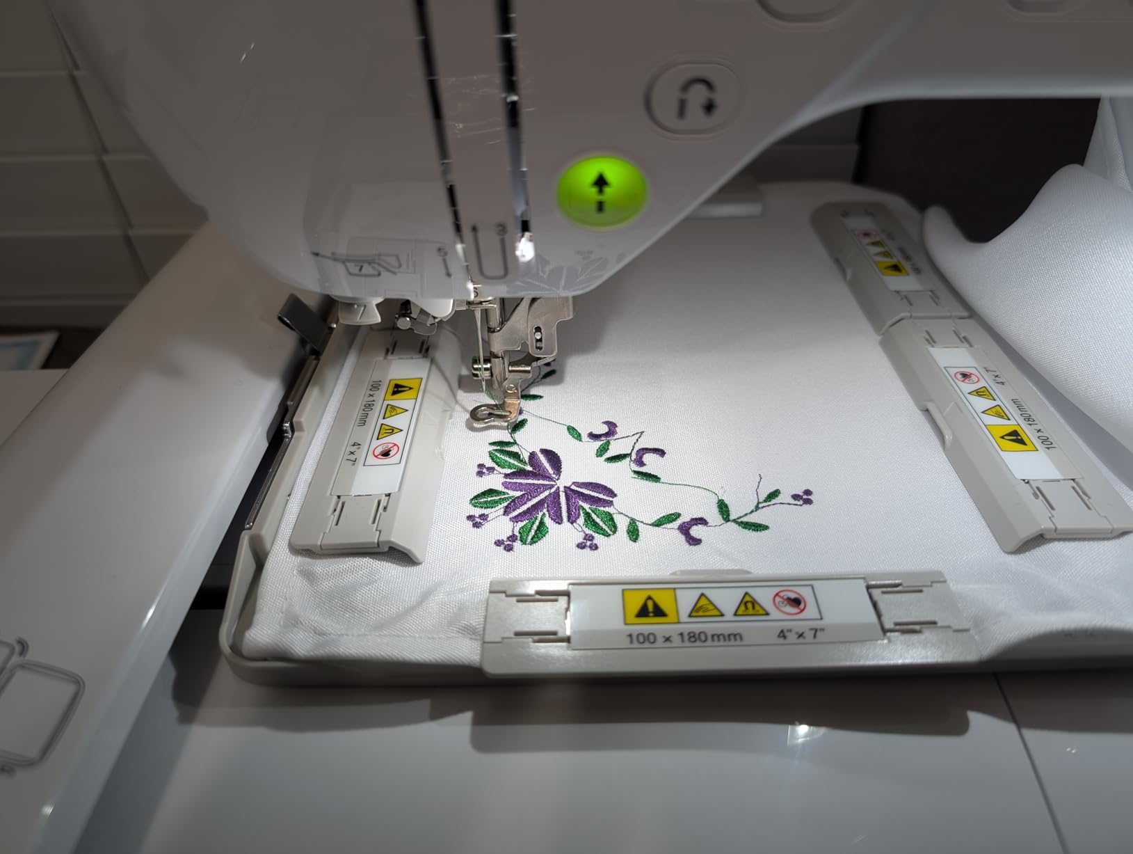Brother SE2000 Computerized Sewing and Embroidery Machine Customer Review Brother SE2000 Computerized Sewing and Embroidery Machine - Customer Photo 4