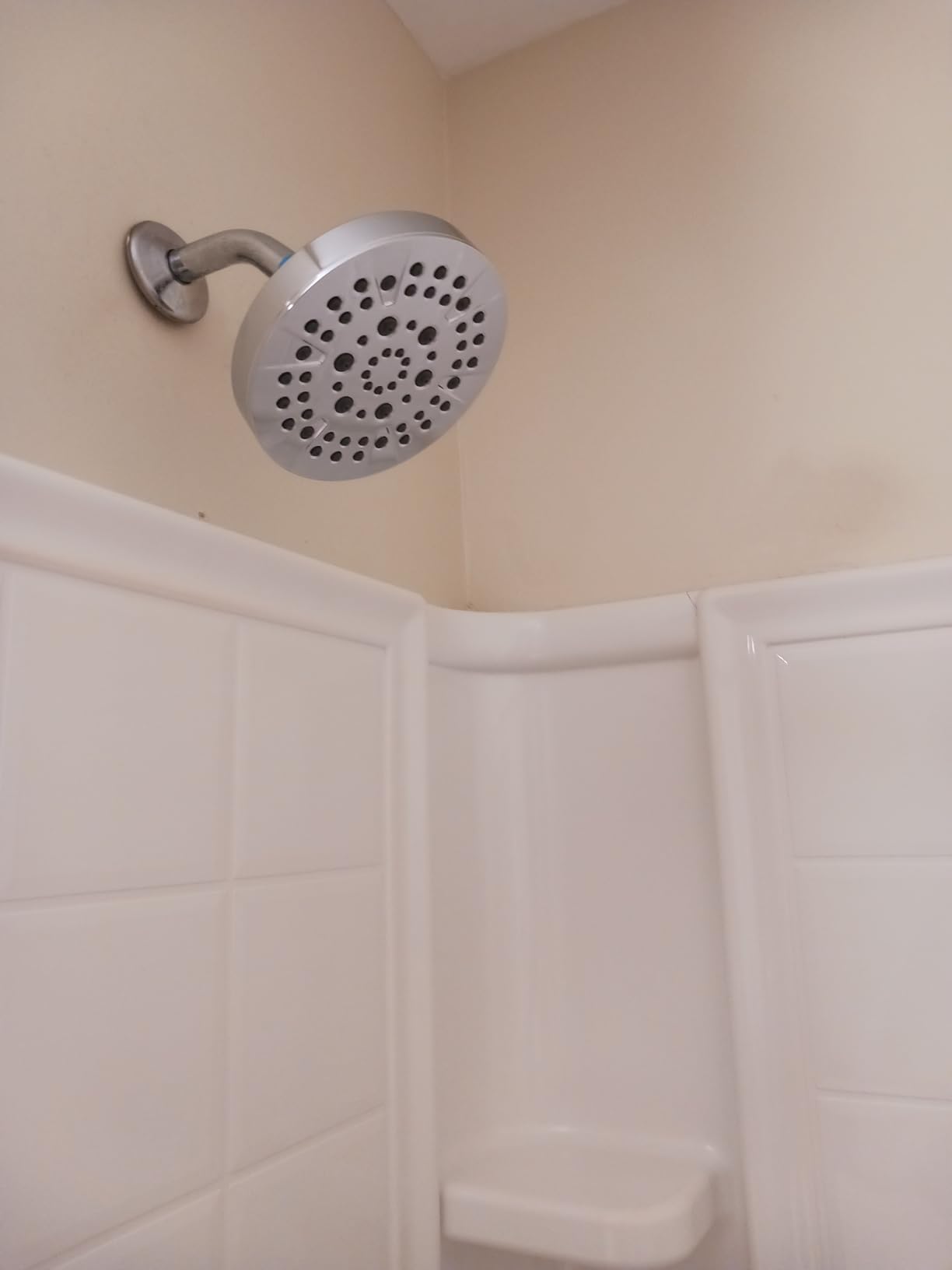 Delta 6-Setting Chrome Shower Head with High Pressure Spray, 6 Inch Round Shower Head, Showerheads, 1.75 GPM Flow Rate, Chrome 52535 - Customer Photo 1