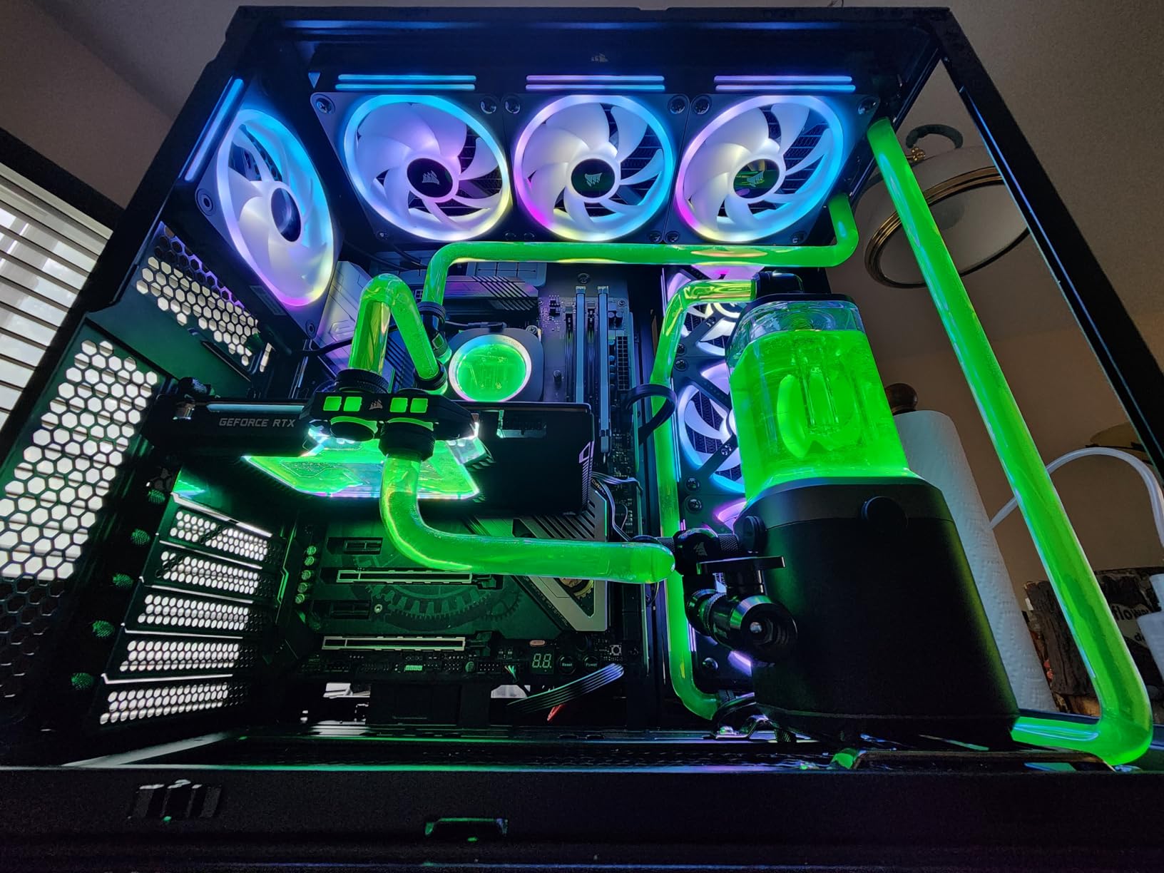 Corsair Hydro X Series XG7 RGB 4090 Gaming Trio GPU Water Block - for MSI GeForce RTX 4090 Gaming Trio Cards - Nickel-Plated Copper - Included Backplate & 5V ARGB Adapter Cable - Black Customer Review Corsair Hydro X Series XG7 RGB 4090 Gaming Trio GPU Water Block - for MSI GeForce RTX 4090 Gaming Trio Cards - Nickel-Plated Copper - Included Backplate & 5V ARGB Adapter Cable - Black - Customer Photo 1