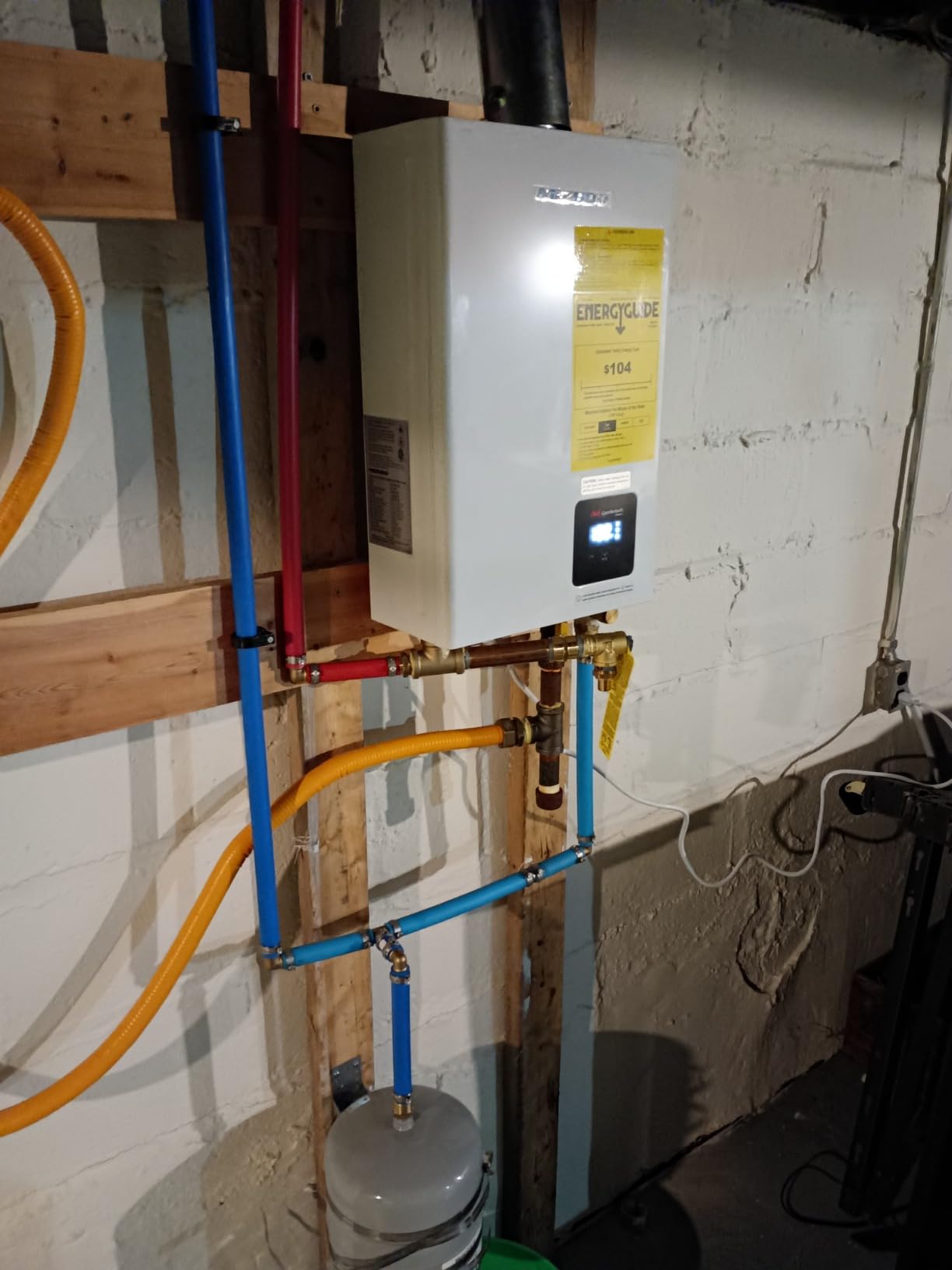 MIZUDO Natural Gas Tankless Water Heater Indoor, Max 3.6 GPM 80,000 BTU CSA Certified 3/4 MIZUDO Natural Gas Tankless Water Heater Indoor, Max 3.6 GPM 80,000 BTU CSA Certified 3/4