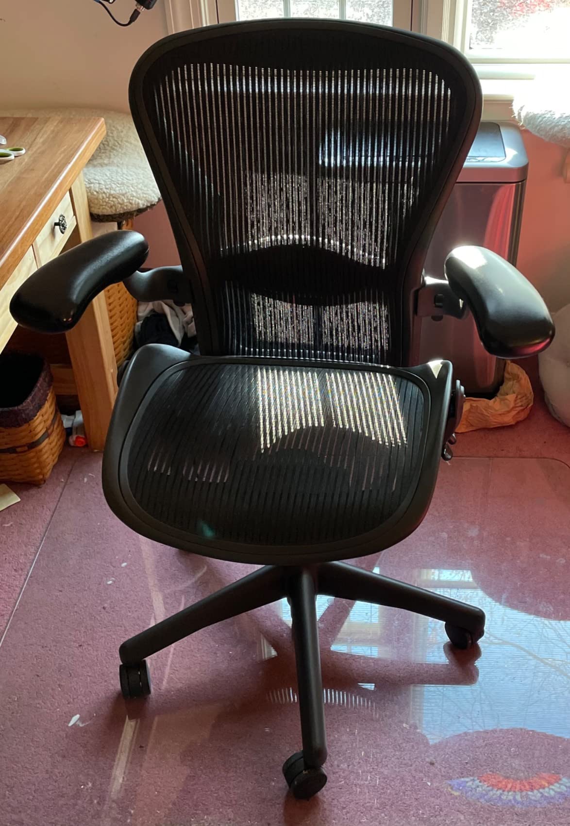 Herman Miller Office Chair Size B | Fully Adjustable with All Features Included| Quick and Easy Assembly| Renewed| 10 Year Warranty| Hardwood Floor Roller Blade Style Wheels Included Customer Review Herman Miller Office Chair Size B | Fully Adjustable with All Features Included| Quick and Easy Assembly| Renewed| 10 Year Warranty| Hardwood Floor Roller Blade Style Wheels Included - Customer Photo 1
