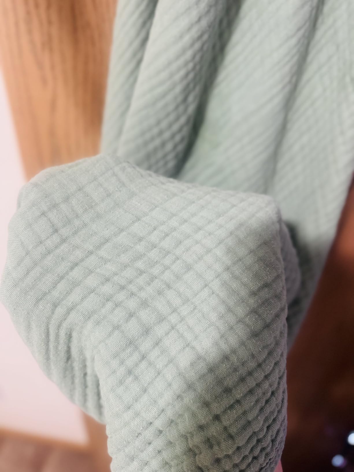 Yoofoss Hooded Baby Towels for Newborn 2 Pack 100% Muslin Organic Cotton Baby Bath Towel with Hood for Babies, Infant, Toddler and Kids, 32x32Inch, Soft and Absorbent Newborn Essential, Beige&Coffee Customer Review Yoofoss Hooded Baby Towels for Newborn 2 Pack 100% Muslin Organic Cotton Baby Bath Towel with Hood for Babies, Infant, Toddler and Kids, 32x32Inch, Soft and Absorbent Newborn Essential, Beige&Coffee - Customer Photo 1