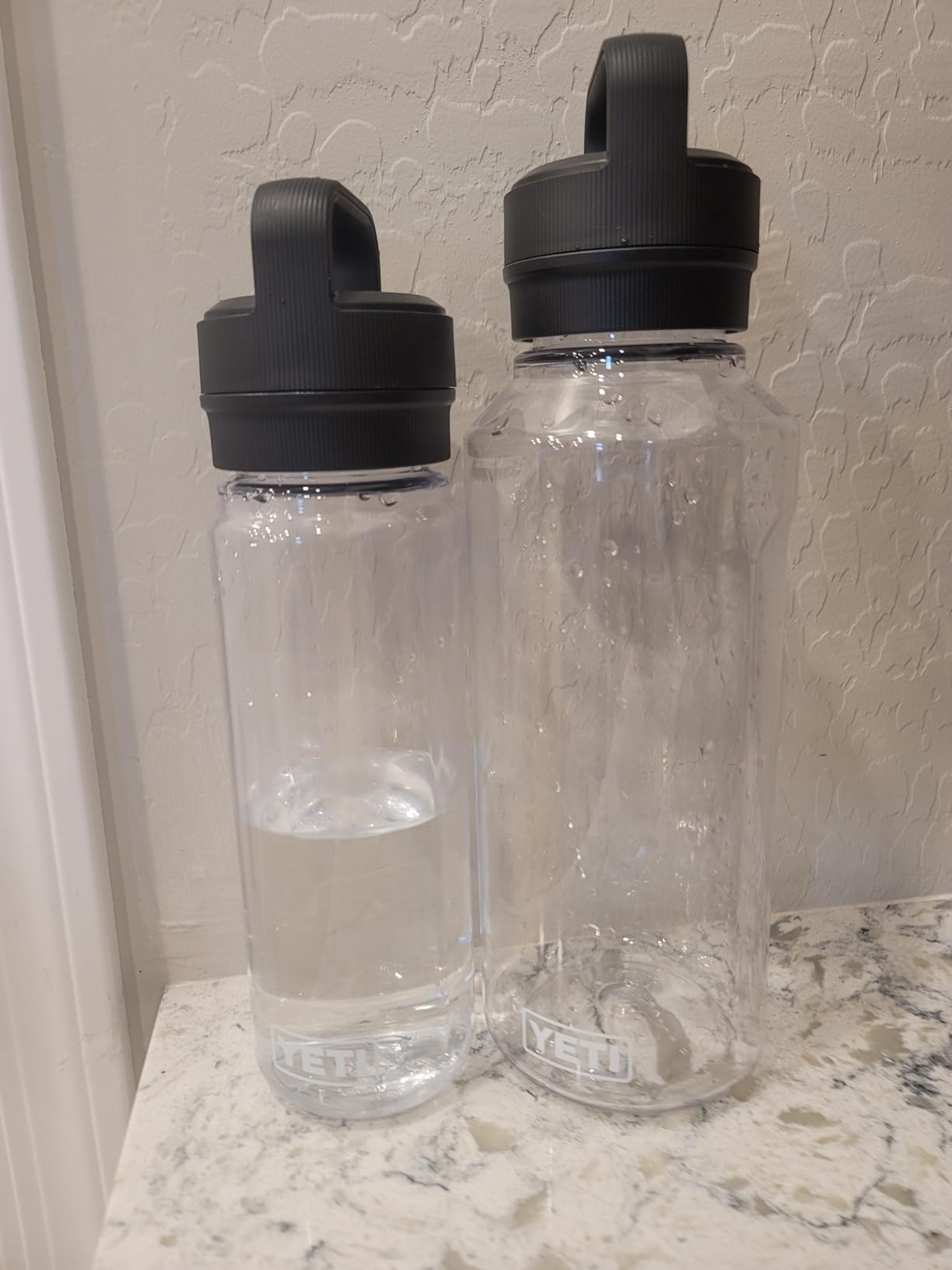 YETI Yonder Water Bottle with Yonder Chug Cap, Lightweight, Leakproof and BPA-Free Customer Review YETI Yonder Water Bottle with Yonder Chug Cap, Lightweight, Leakproof and BPA-Free - Customer Photo 2