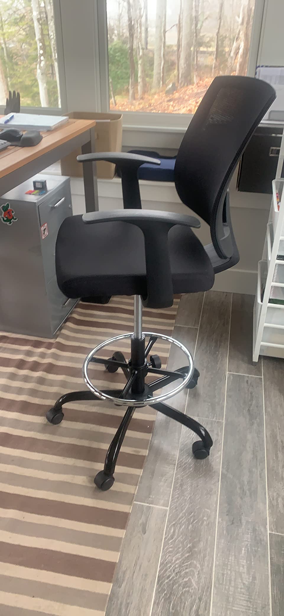 CLATINA Big and Tall Office Chair Heavy Duty Ergonomic Desk Chair 500lbs with Flip-up Arms & Wide Thick Seat Cushion Home Executive Swivel Mesh Chair for Study, Conference, Black Customer Review CLATINA Big and Tall Office Chair Heavy Duty Ergonomic Desk Chair 500lbs with Flip-up Arms & Wide Thick Seat Cushion Home Executive Swivel Mesh Chair for Study, Conference, Black - Customer Photo 2