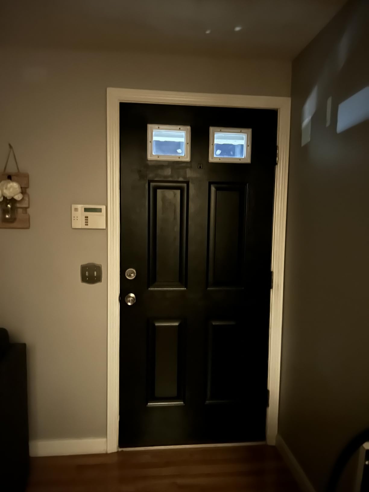 Rust-Oleum 369383 Advanced Dry Door & Trim Paint, Quart, Satin Black Customer Review Rust-Oleum 369383 Advanced Dry Door & Trim Paint, Quart, Satin Black - Customer Photo 2