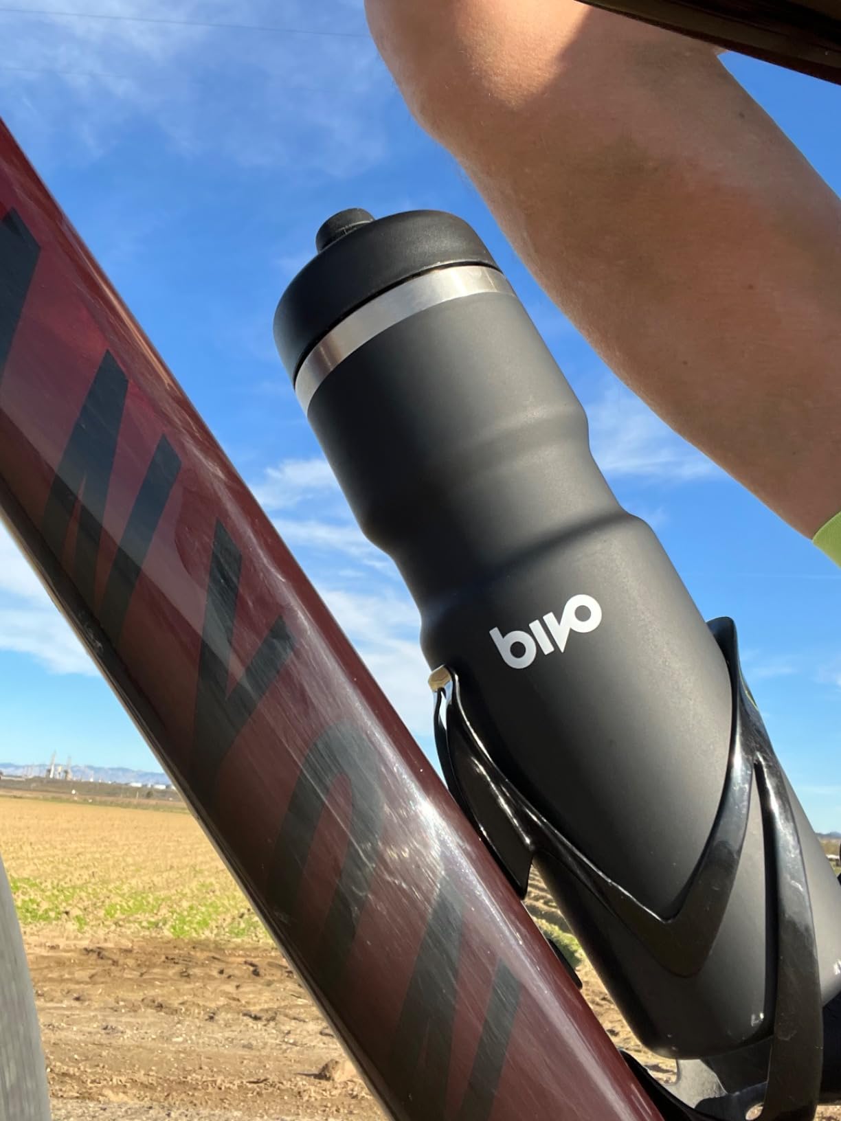Bivo Trio 21oz Insulated Stainless Steel Bike Water Bottle - for Cycling - Fits Most Cages, Dishwasher Safe - Keeps Drinks Cold 12+ Hours - Black - Customer Photo 2