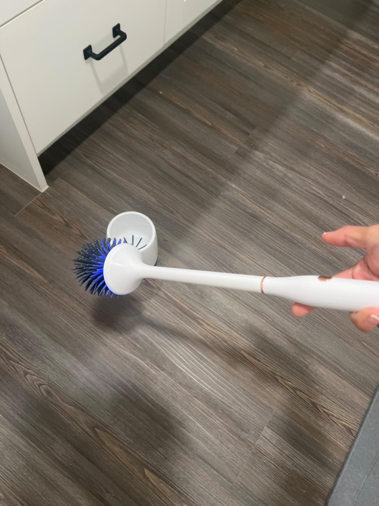 Electric Toilet Brush,Silicone Toilet Brush,Toilet Bowl Brush and Holder Set with Ventilated Holder,Toilet Brush, Floor Standing, Wall Mounted Without Drilling,Rechargeable Customer Review Electric Toilet Brush,Silicone Toilet Brush,Toilet Bowl Brush and Holder Set with Ventilated Holder,Toilet Brush, Floor Standing, Wall Mounted Without Drilling,Rechargeable - Customer Photo 2