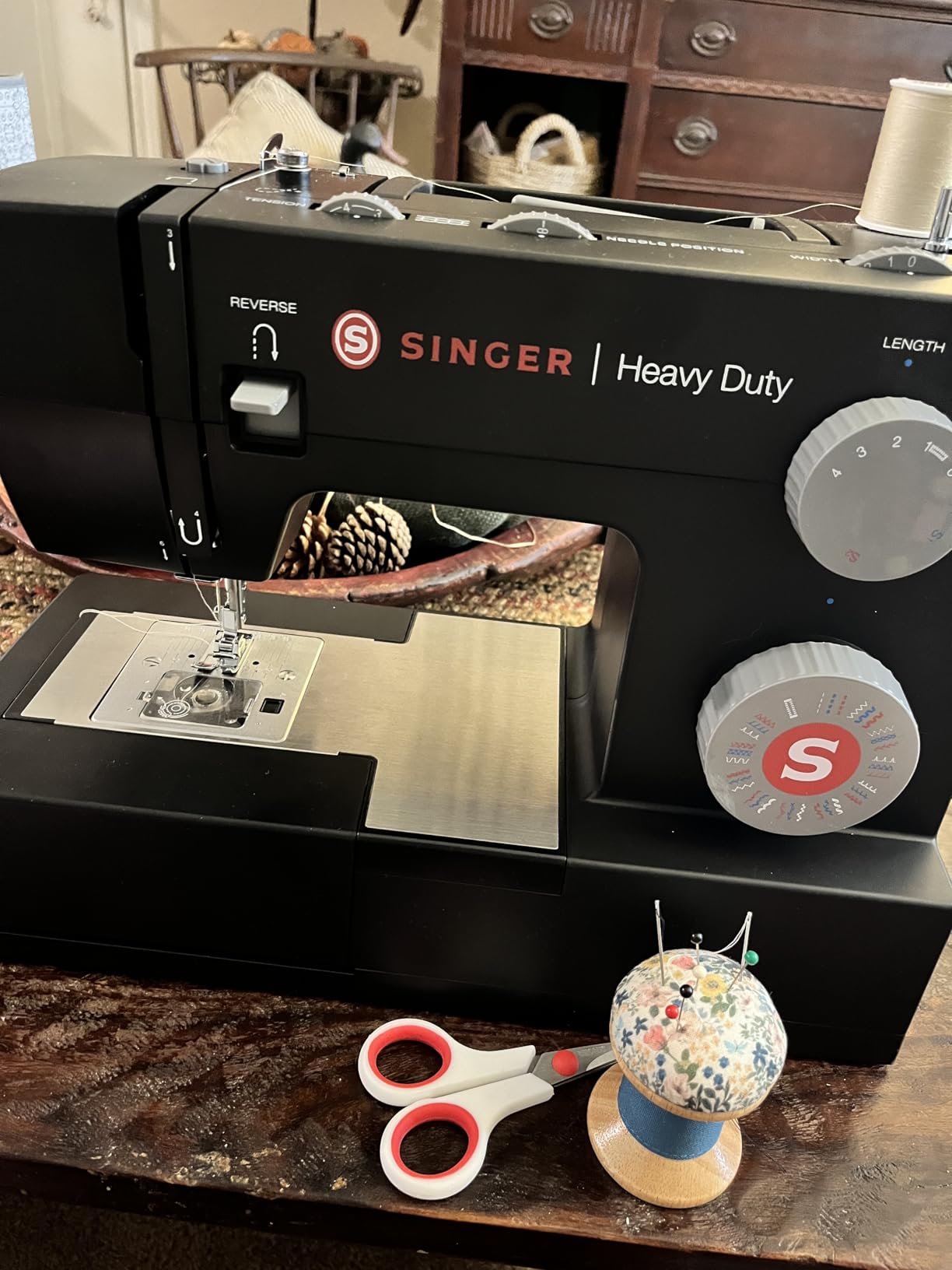 SINGER Heavy Duty 4432 High Speed Black Sewing Machine with Accessory Kit | Strong Motor with Enhanced Piercing Power, 110 Stitch Applications, Full Metal frame, 1-step Buttonhole & LED Light Customer Review SINGER Heavy Duty 4432 High Speed Black Sewing Machine with Accessory Kit | Strong Motor with Enhanced Piercing Power, 110 Stitch Applications, Full Metal frame, 1-step Buttonhole & LED Light - Customer Photo 1
