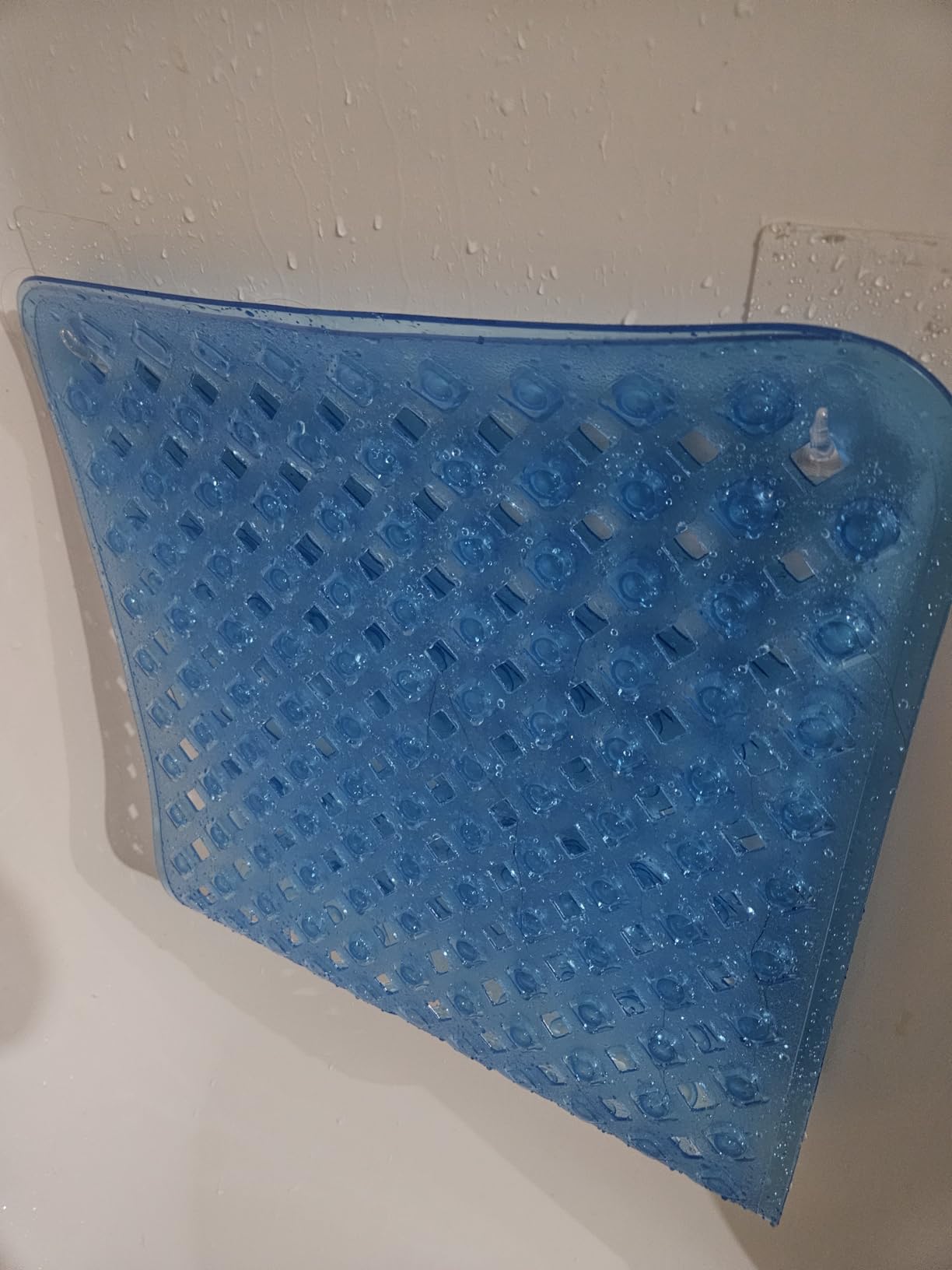 homerella® Bathtub Mat Non Slip 35x16, Incl. Hooks for Drying, Extra Long, 100% BPA Free, Shower Mat Non Slip Anti Mold, Machine Washable, Shower Mats for Inside Shower Mildew Resistant Customer Review homerella® Bathtub Mat Non Slip 35x16, Incl. Hooks for Drying, Extra Long, 100% BPA Free, Shower Mat Non Slip Anti Mold, Machine Washable, Shower Mats for Inside Shower Mildew Resistant - Customer Photo 1