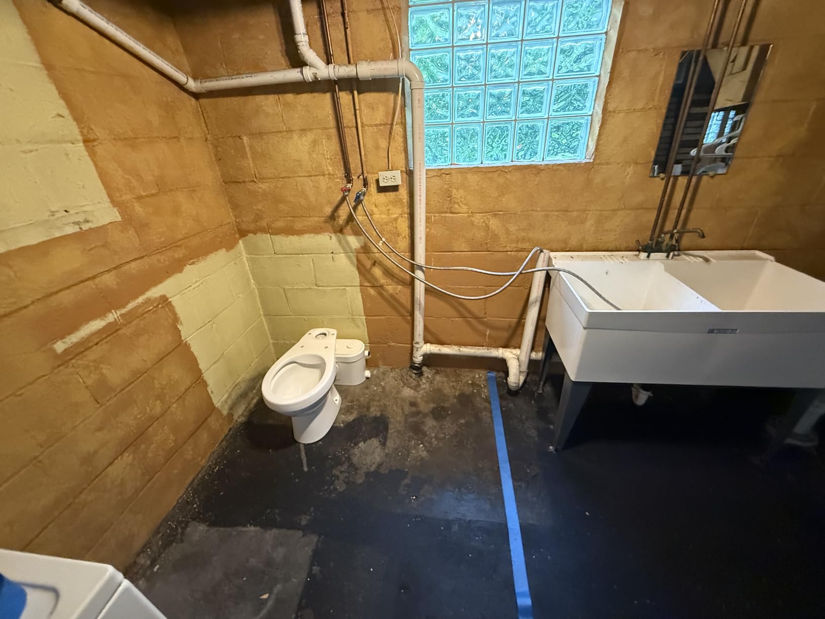 750W Macerating Toilet System with 4-Inlet, Durable Pump, Extension Pipe - Easy Install, Space Saving Customer Review 750W Macerating Toilet System with 4-Inlet, Durable Pump, Extension Pipe - Easy Install, Space Saving - Customer Photo 2