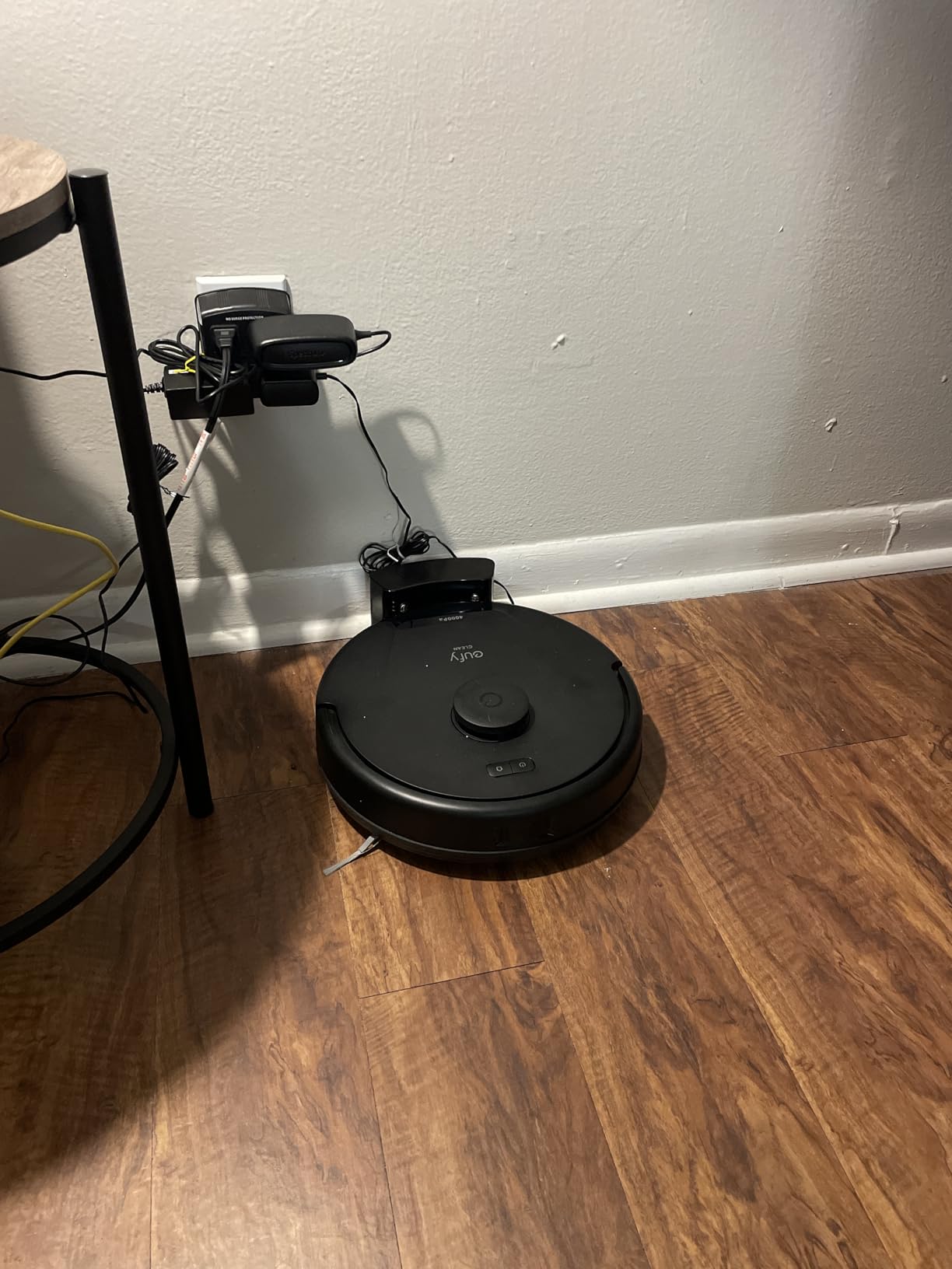 eufy Like-New RoboVac G30 Verge, Robot Vacuum with Home Mapping, 2000Pa Suction, Wi-Fi, Boundary Strips, for Carpets and Hard Floors (Renewed) Customer Review eufy Like-New RoboVac G30 Verge, Robot Vacuum with Home Mapping, 2000Pa Suction, Wi-Fi, Boundary Strips, for Carpets and Hard Floors (Renewed) - Customer Photo 1
