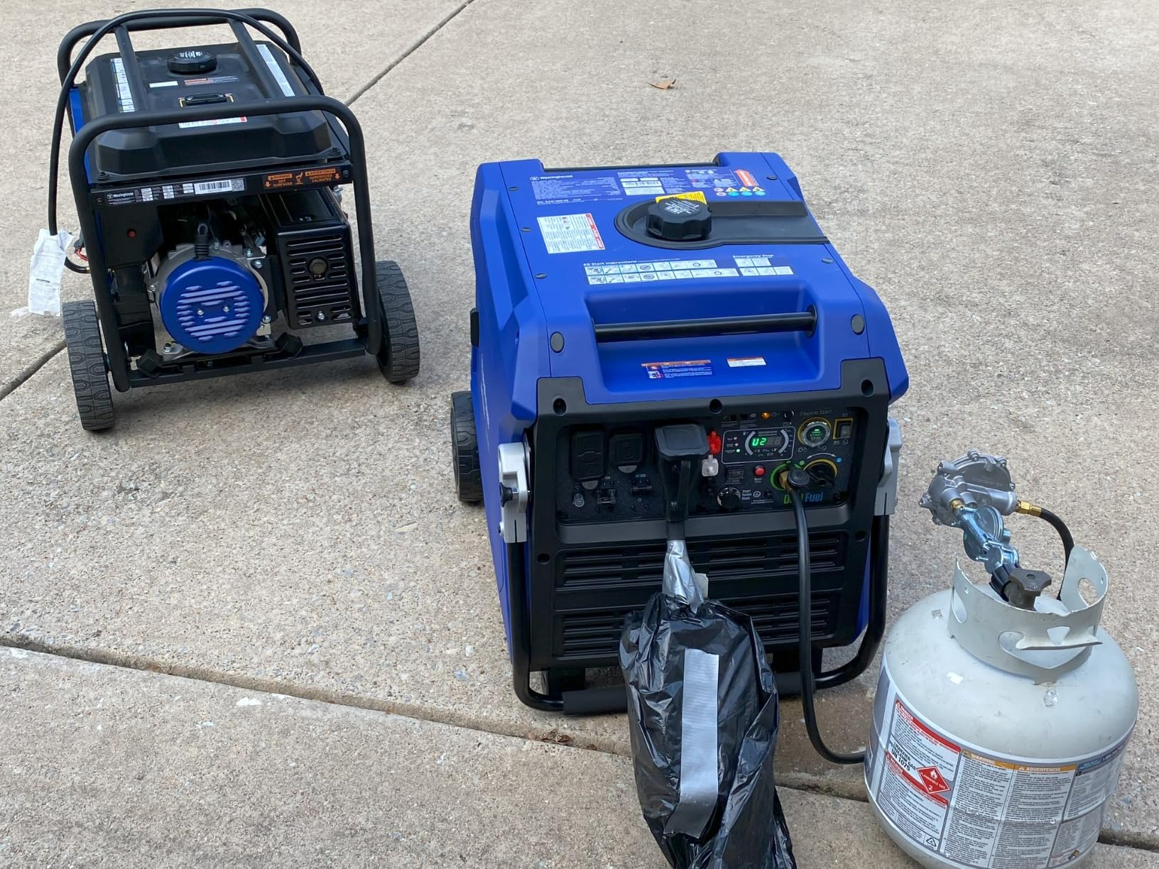 Westinghouse 10000 Peak Watt Portable Open Frame Inverter Generator, Remote Electric Start with Auto Choke, Transfer Switch Ready, Gas Powered, CO Sensor - Customer Photo 2