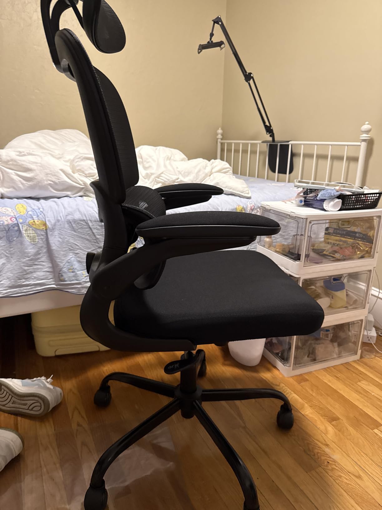 TRALT Office Chair Ergonomic Desk Chair, 330 LBS Home Mesh Office Desk Chairs with Wheels, Comfortable Gaming Chair, High Back Office Chair for Long Hours (Black) Customer Review TRALT Office Chair Ergonomic Desk Chair, 330 LBS Home Mesh Office Desk Chairs with Wheels, Comfortable Gaming Chair, High Back Office Chair for Long Hours (Black) - Customer Photo 2