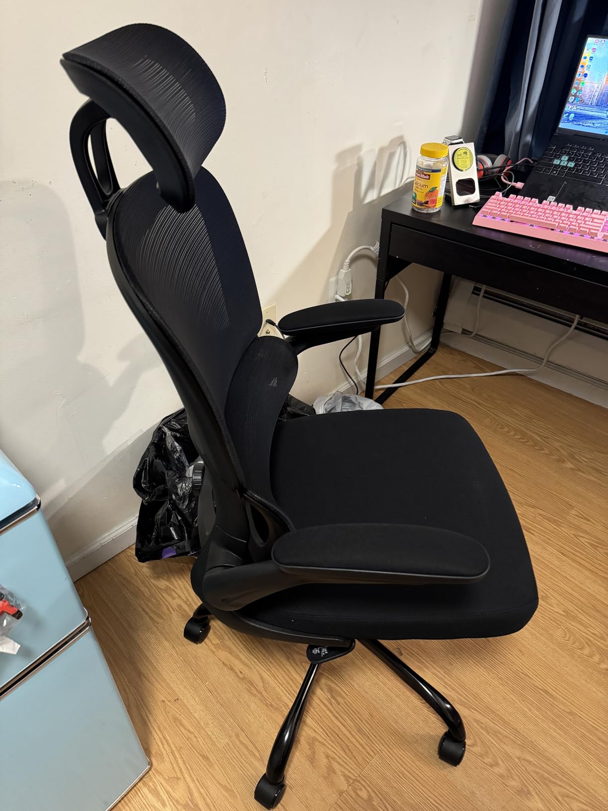 TRALT Office Chair Ergonomic Desk Chair, 330 LBS Home Mesh Office Desk Chairs with Wheels, Comfortable Gaming Chair, High Back Office Chair for Long Hours (Black) Customer Review TRALT Office Chair Ergonomic Desk Chair, 330 LBS Home Mesh Office Desk Chairs with Wheels, Comfortable Gaming Chair, High Back Office Chair for Long Hours (Black) - Customer Photo 5