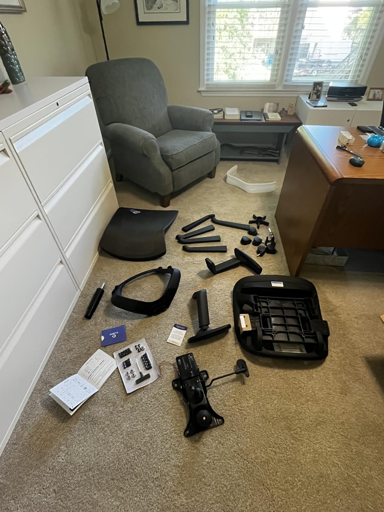 ELABEST Mesh Office Chair,Ergonomic Computer Desk Chair,Sturdy Task Chair- Adjustable Lumbar Support & Armrests,Tilt Function,Comfort Wide Seat,Swivel Home Office Chair (Black) Customer Review ELABEST Mesh Office Chair,Ergonomic Computer Desk Chair,Sturdy Task Chair- Adjustable Lumbar Support & Armrests,Tilt Function,Comfort Wide Seat,Swivel Home Office Chair (Black) - Customer Photo 2