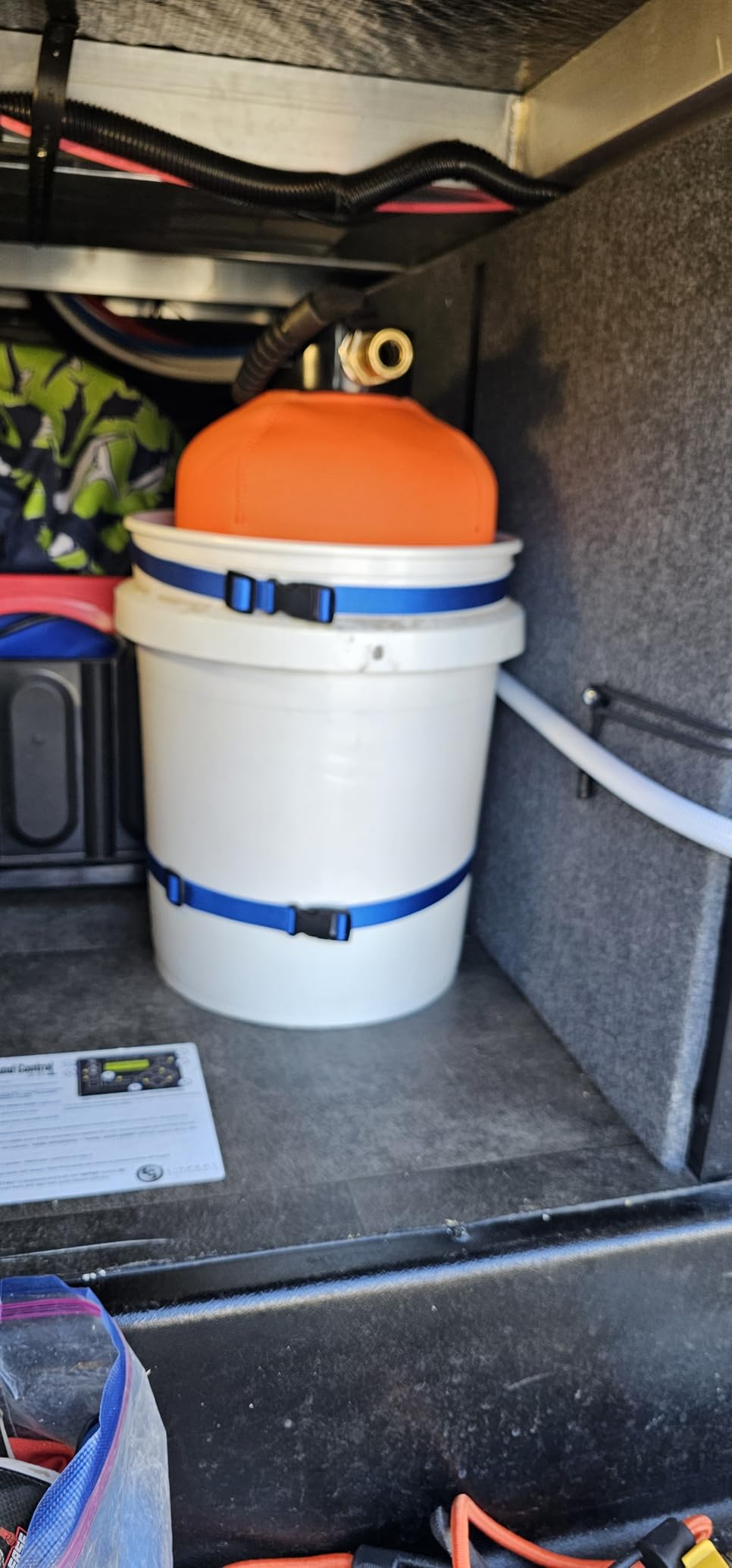 VEVOR RV Water Softener, 16,000 Grain Portable Water Softener, with 3/4 VEVOR RV Water Softener, 16,000 Grain Portable Water Softener, with 3/4