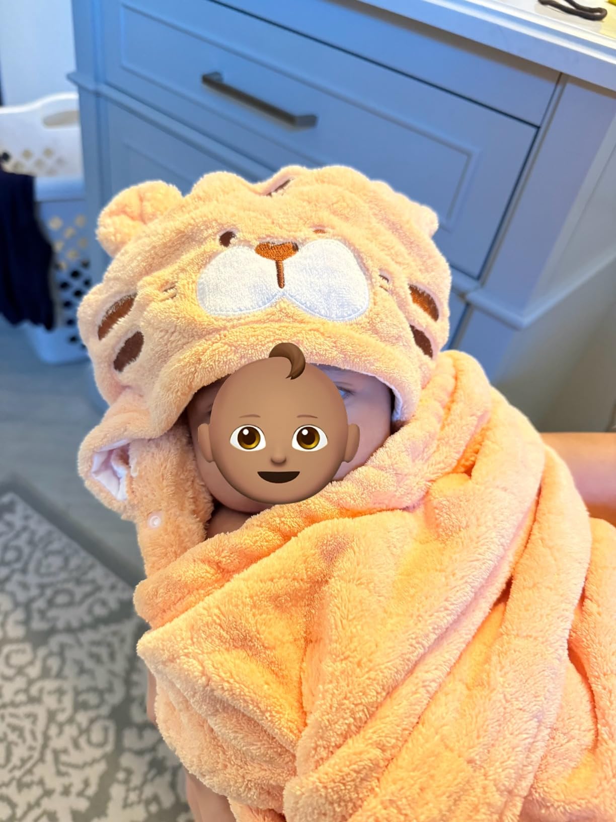 Toddler Bath Towel Hooded Kids Towels Baby Bath Towels for Boy Girl 0-5 Year, 2-Pack Thick Absorbent Toddler Towels with Hood Kids Bath Towel, Large 50''x32'' Baby Hooded Towel for Kids Customer Review Toddler Bath Towel Hooded Kids Towels Baby Bath Towels for Boy Girl 0-5 Year, 2-Pack Thick Absorbent Toddler Towels with Hood Kids Bath Towel, Large 50''x32'' Baby Hooded Towel for Kids - Customer Photo 2