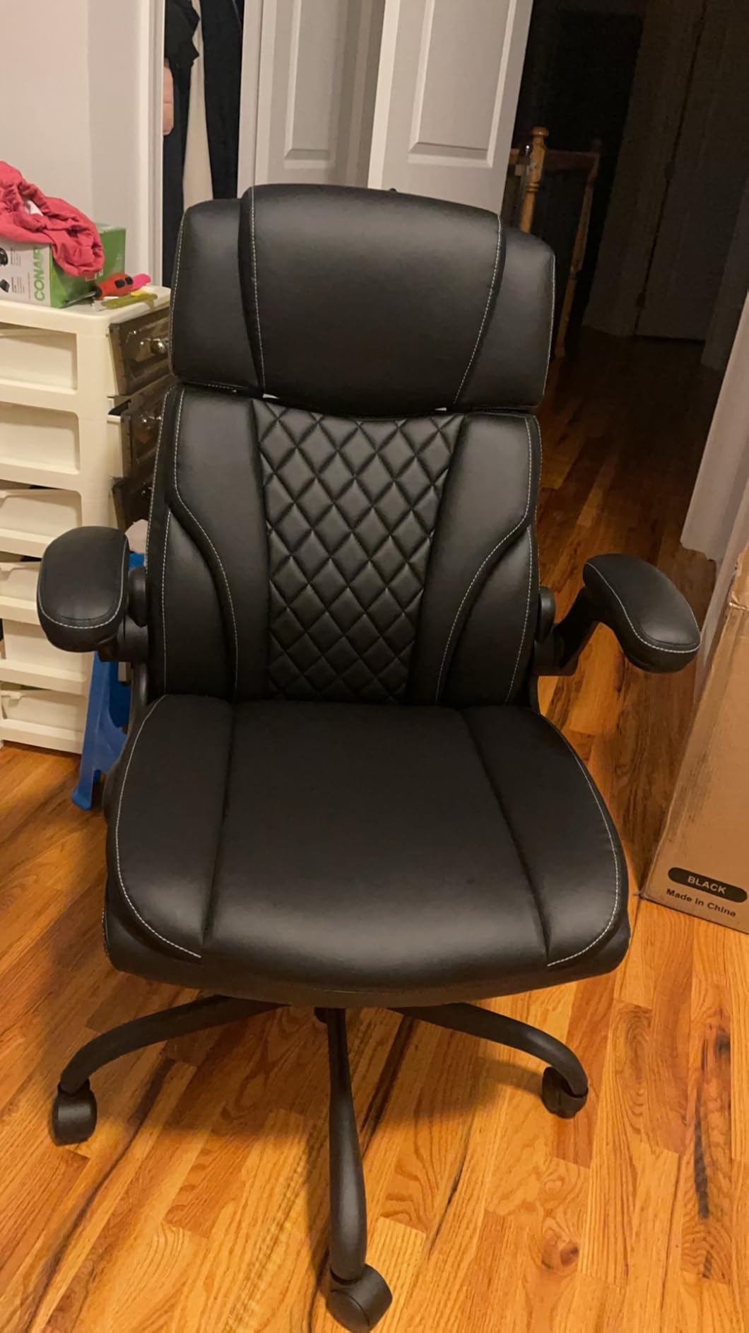 Executive Leather Office Chair, Big and Tall Office Chair with Footrest Home Office Desk Chairs, Ergonomic Computer Desk Chair with Lumbar Support, Reclining Office Chairs with Adjustable Angle Customer Review Executive Leather Office Chair, Big and Tall Office Chair with Footrest Home Office Desk Chairs, Ergonomic Computer Desk Chair with Lumbar Support, Reclining Office Chairs with Adjustable Angle - Customer Photo 1