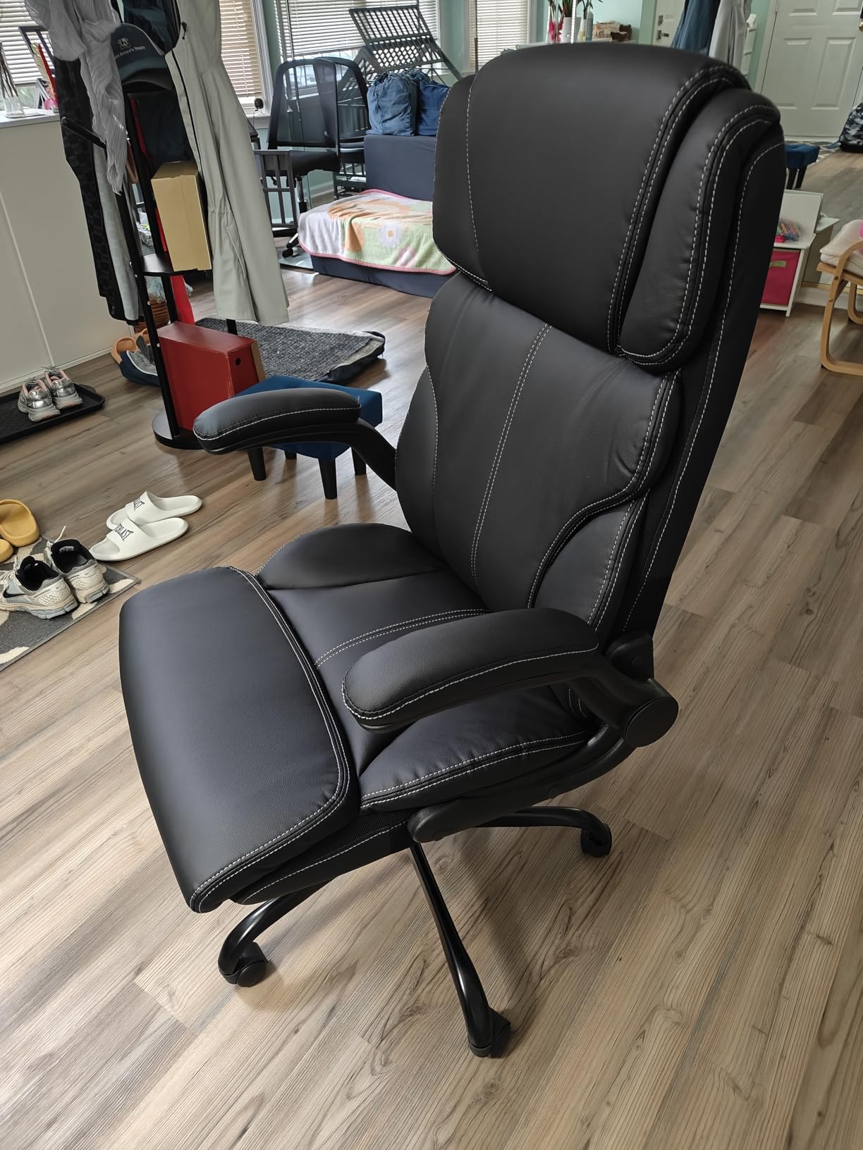 Office Chair, Ergonomic Big and Tall Computer Desk Chairs, Executive Breathable Leather Chair with Adjustable Flip-up Armrests, Lumbar Support Swivel PC Chair with Rocking Function Customer Review Office Chair, Ergonomic Big and Tall Computer Desk Chairs, Executive Breathable Leather Chair with Adjustable Flip-up Armrests, Lumbar Support Swivel PC Chair with Rocking Function - Customer Photo 3