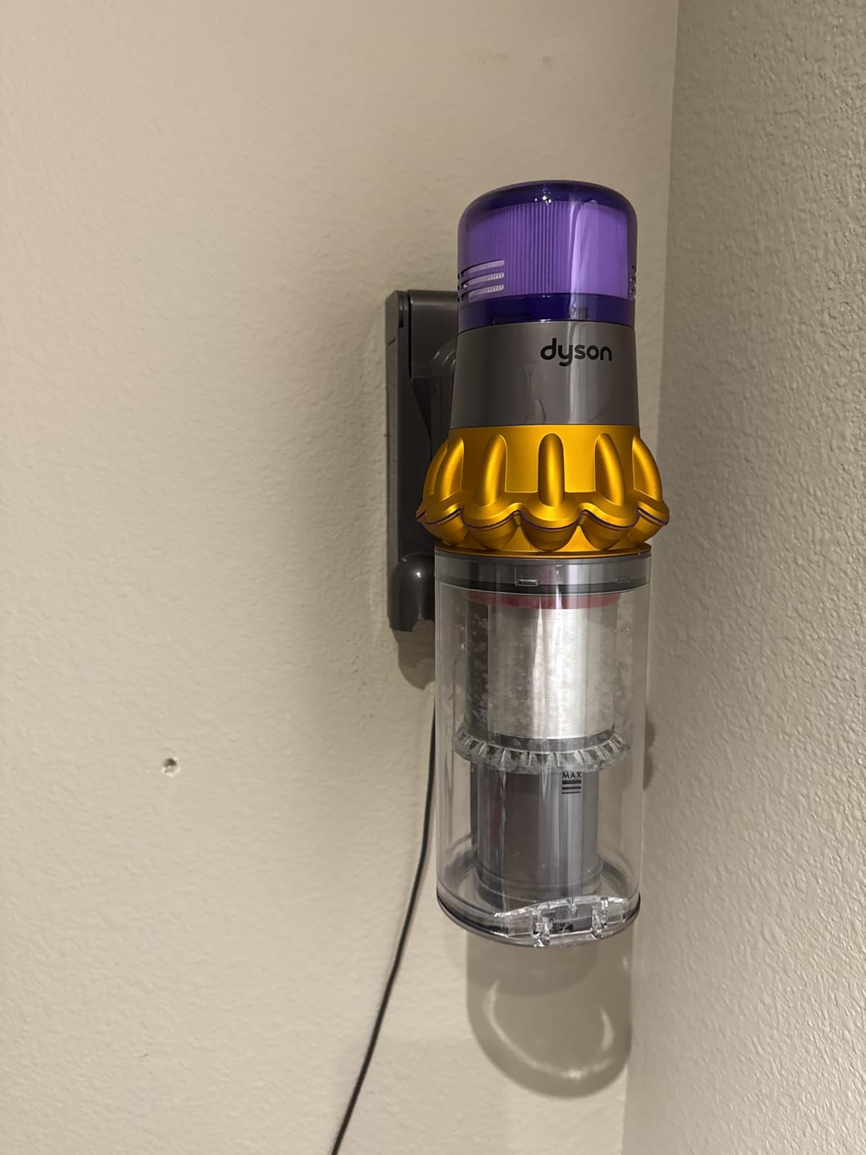 Dyson V15 Detect Plus Cordless Vacuum, Illumination Reveals dust, 240AW, 3 Power Modes, Up to 60 Minutes,² Deep Cleans Hard Floors and Carpets, Detangles pet Hair, Converts to Handheld Customer Review Dyson V15 Detect Plus Cordless Vacuum, Illumination Reveals dust, 240AW, 3 Power Modes, Up to 60 Minutes,² Deep Cleans Hard Floors and Carpets, Detangles pet Hair, Converts to Handheld - Customer Photo 1