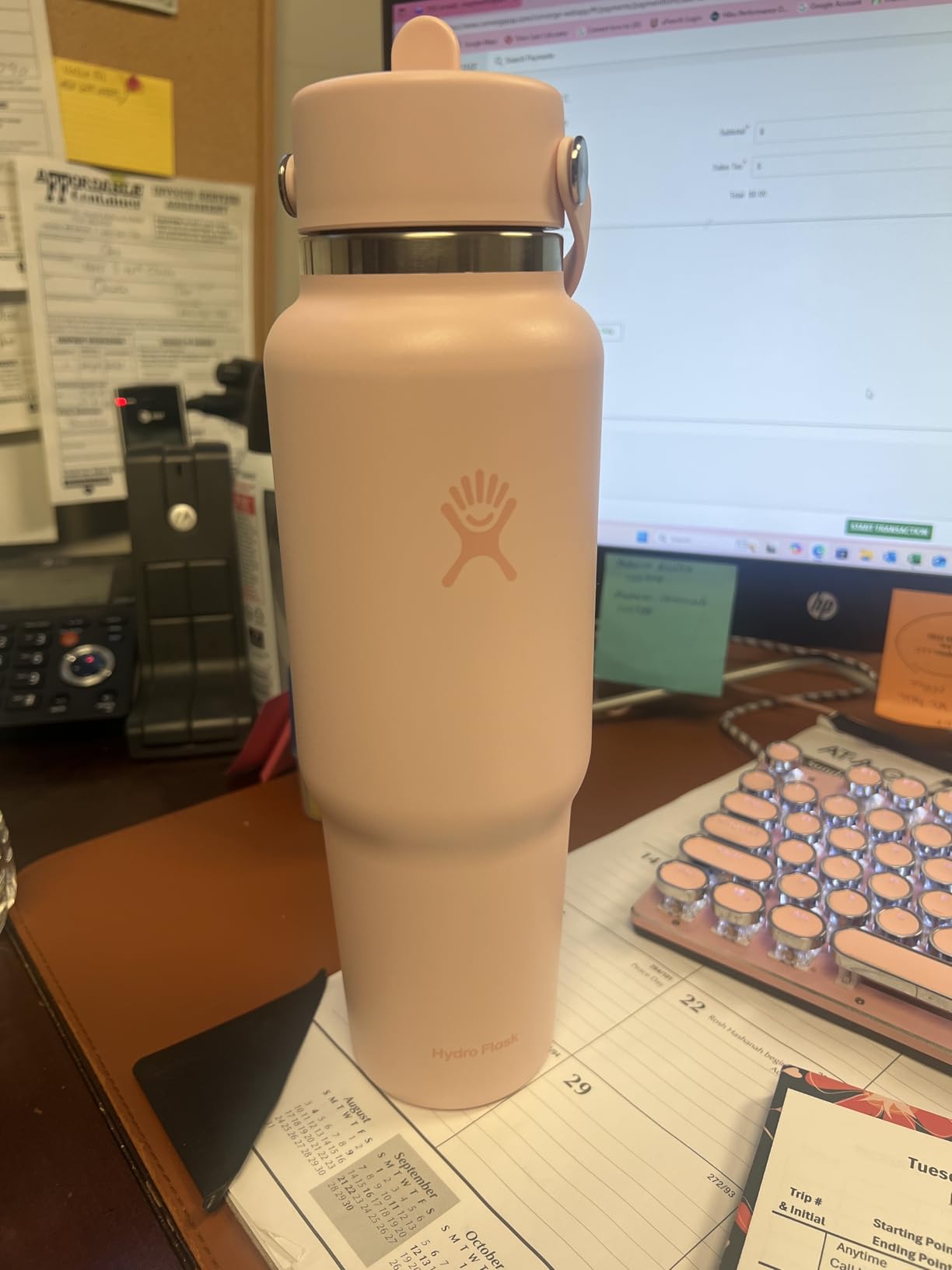 Hydro Flask Travel Water Bottle - Insulated Stainless Steel - Wide Straw Lid, Non Spill, Leakproof in 32 Oz Indigo Blue Customer Review Hydro Flask Travel Water Bottle - Insulated Stainless Steel - Wide Straw Lid, Non Spill, Leakproof in 32 Oz Indigo Blue - Customer Photo 2