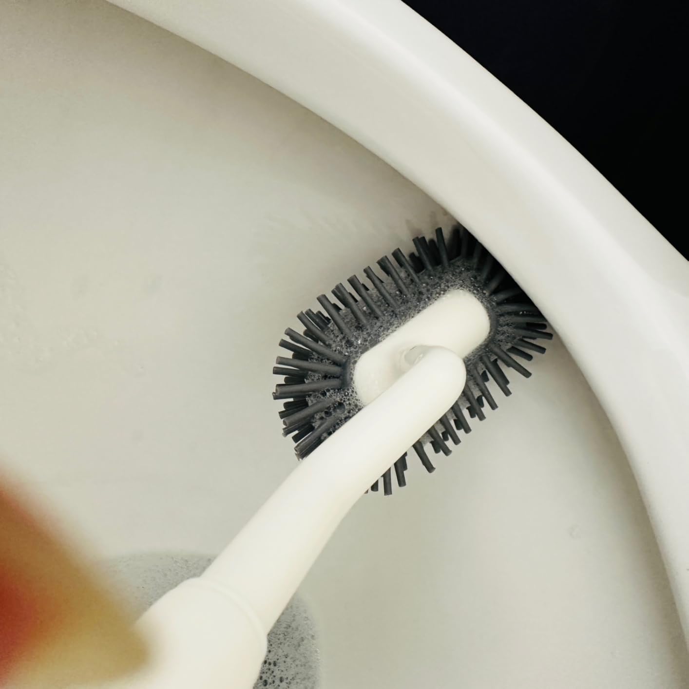 HAMITOR Toilet Bowl Brush Holder Set: Deep Cleaning Silicone Toilet Cleaner Scrubber Under Rim with Curved Bristle for Bathroom Dead Corner Clean - Modern Rv Toilet Decorative Accessories - White Customer Review HAMITOR Toilet Bowl Brush Holder Set: Deep Cleaning Silicone Toilet Cleaner Scrubber Under Rim with Curved Bristle for Bathroom Dead Corner Clean - Modern Rv Toilet Decorative Accessories - White - Customer Photo 1