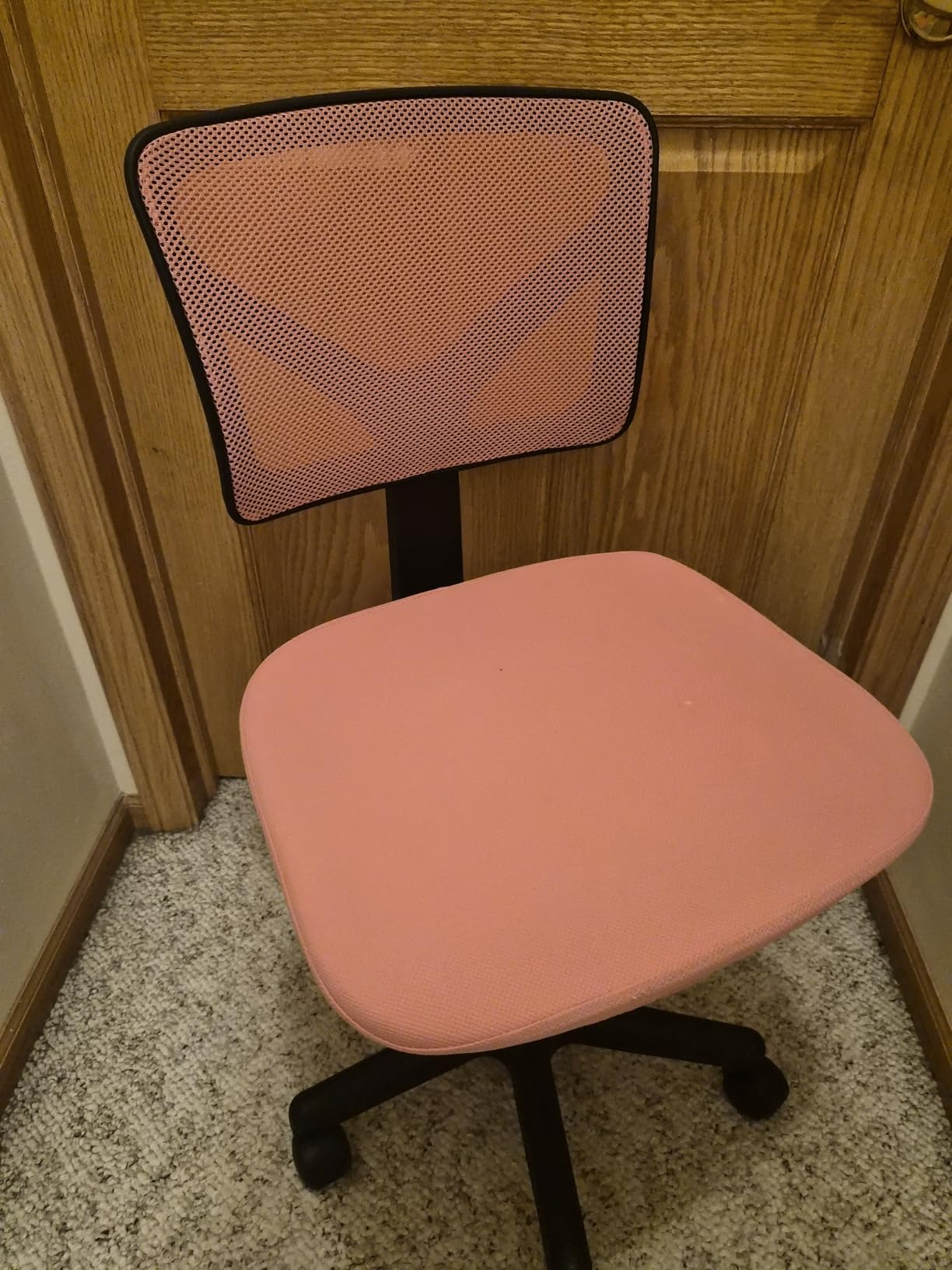 Sweetcrispy Office Computer Desk Chair, Ergonomic Low-Back Mesh Rolling Work Swivel Chairs with Wheels, Armless Comfortable Seat Lumbar Support for Home, Bedroom, Study, Student, Adults, Black Customer Review Sweetcrispy Office Computer Desk Chair, Ergonomic Low-Back Mesh Rolling Work Swivel Chairs with Wheels, Armless Comfortable Seat Lumbar Support for Home, Bedroom, Study, Student, Adults, Black - Customer Photo 1