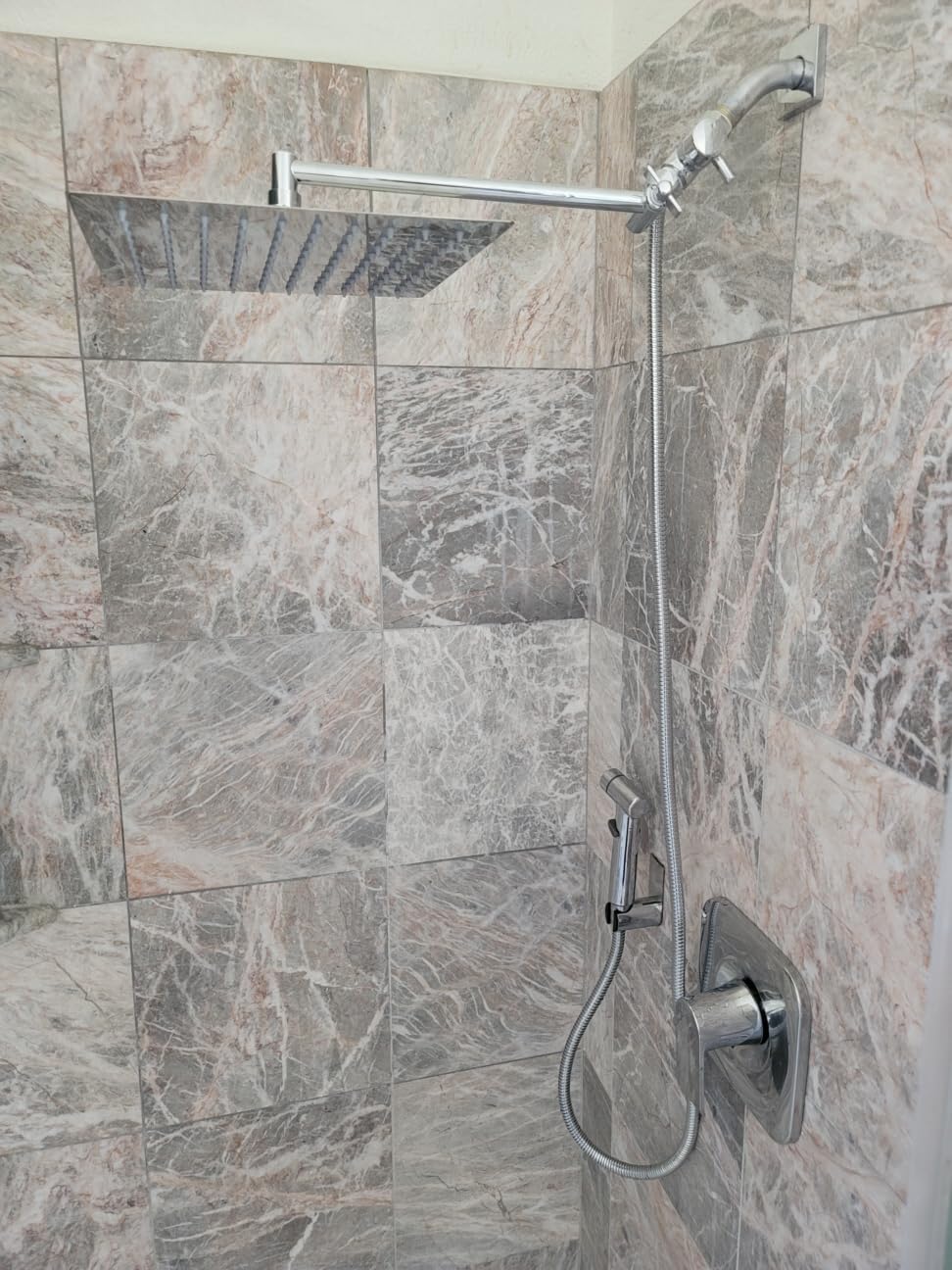 Shower Head, Rain Shower Head with Handheld Spray Combo, 10 Inch Adjustable High Pressure Rainfall Shower Head, Dual Showerhead Set with Extension Arm and 60 Inch Long Shower Hose (Silver) Customer Review Shower Head, Rain Shower Head with Handheld Spray Combo, 10 Inch Adjustable High Pressure Rainfall Shower Head, Dual Showerhead Set with Extension Arm and 60 Inch Long Shower Hose (Silver) - Customer Photo 1